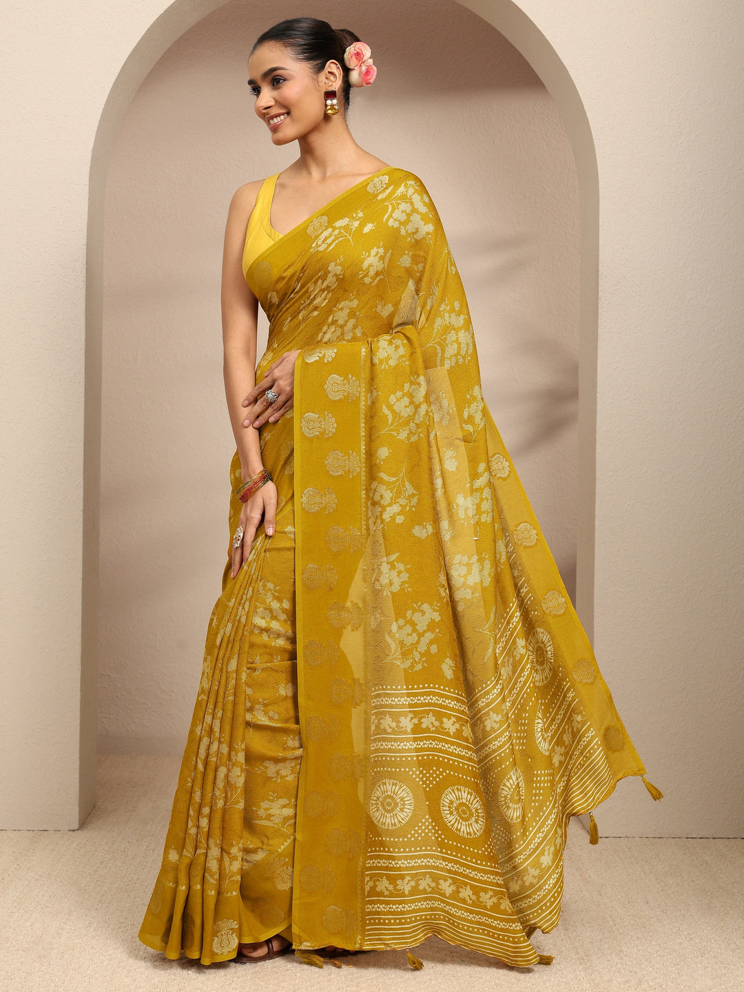  Mustard Floral Printed Silk Blend Saree With Unstitched Blouse Piece 