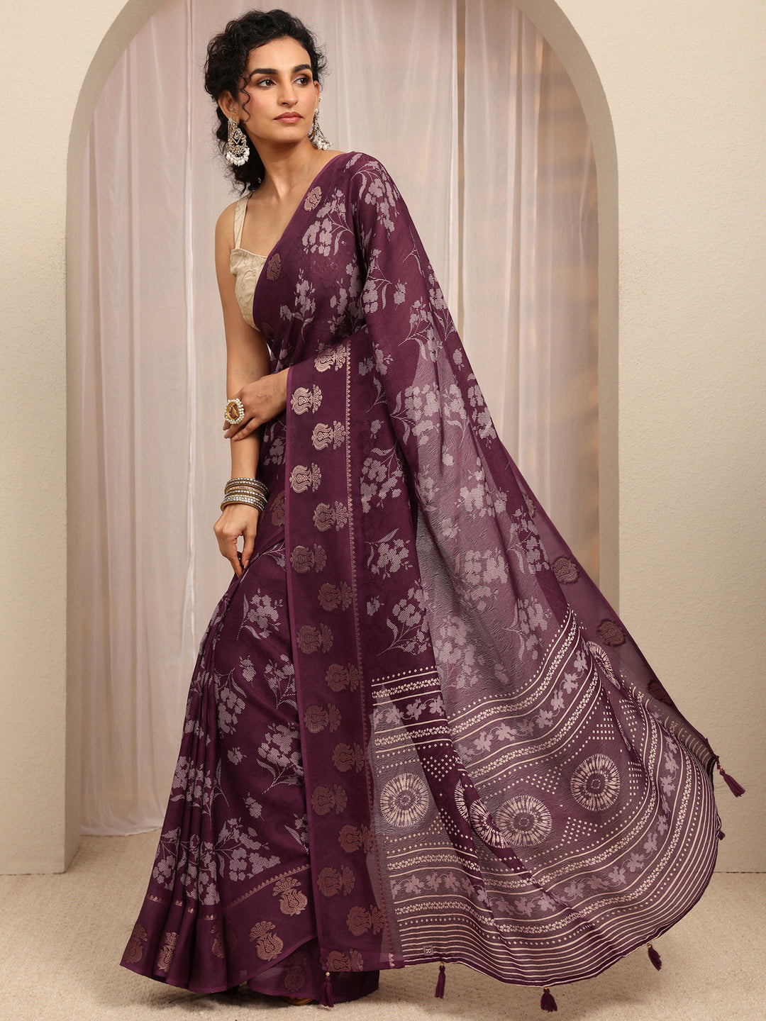  Maroon Floral Printed Silk Blend Saree With Unstitched Blouse Piece 
