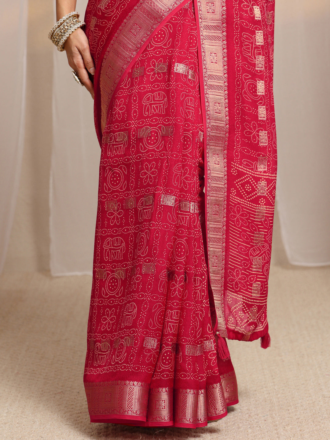  Red Bandhani Printed Silk Blend Saree 
With Unstitched Blouse Piece 