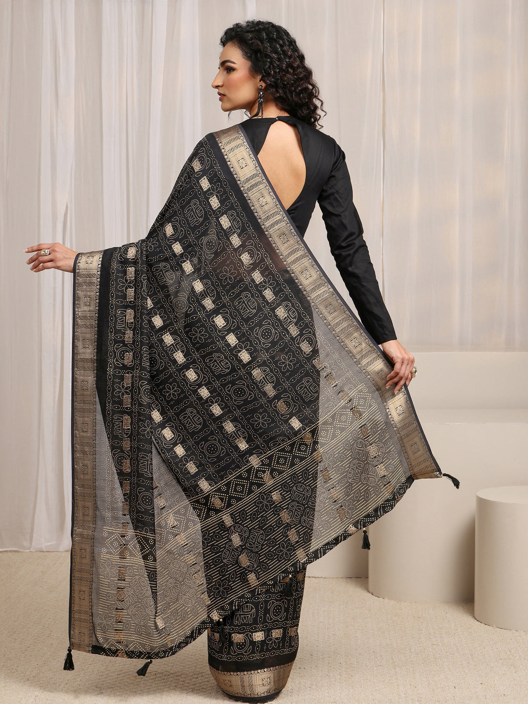  Black Bandhani Printed Silk Blend Saree 
With Unstitched Blouse Piece 