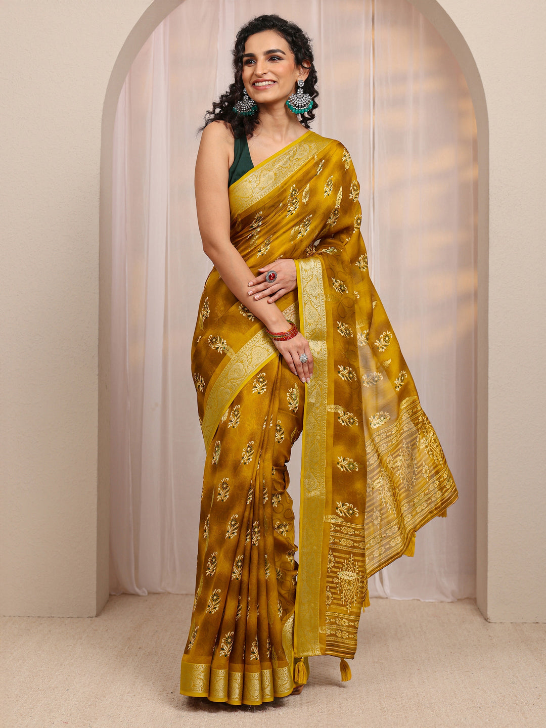  Mustard Floral Printed Silk Blend Saree 
With Unstitched Blouse Piece 