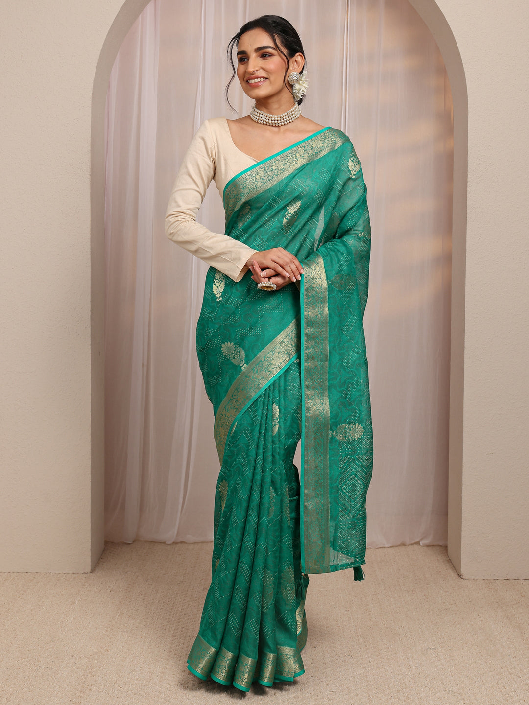  Green Floral Woven Design Silk Blend Saree With Unstitched Blouse Piece 
