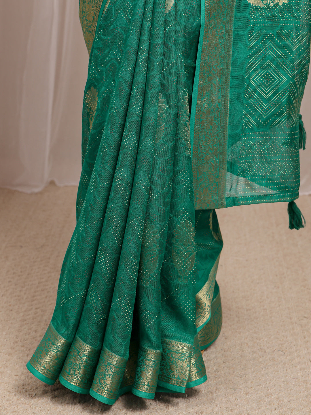  Green Floral Woven Design Silk Blend Saree With Unstitched Blouse Piece 