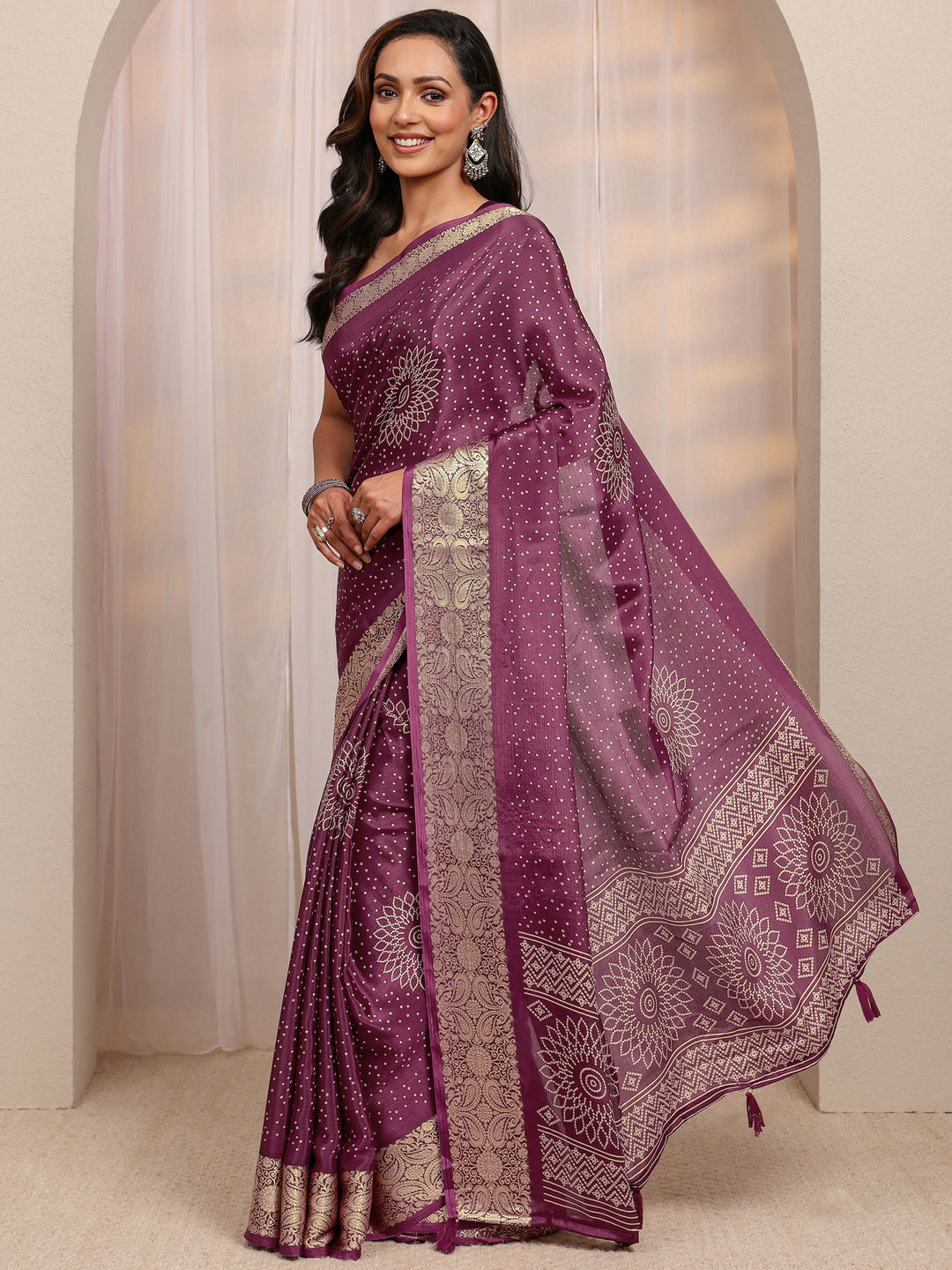  Maroon Bandhani Printed Silk Blend Saree 
With Unstitched Blouse Piece 