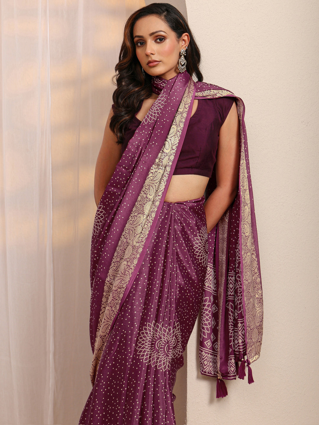 Maroon Bandhani Printed Silk Blend Saree 
With Unstitched Blouse Piece 