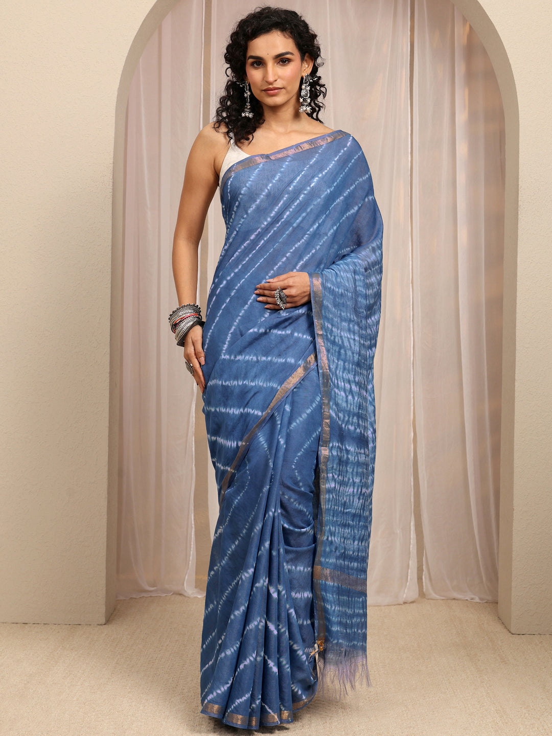  Blue Tie And Dye Printed Cotton Blend Saree With Unstitched Blouse Piece 