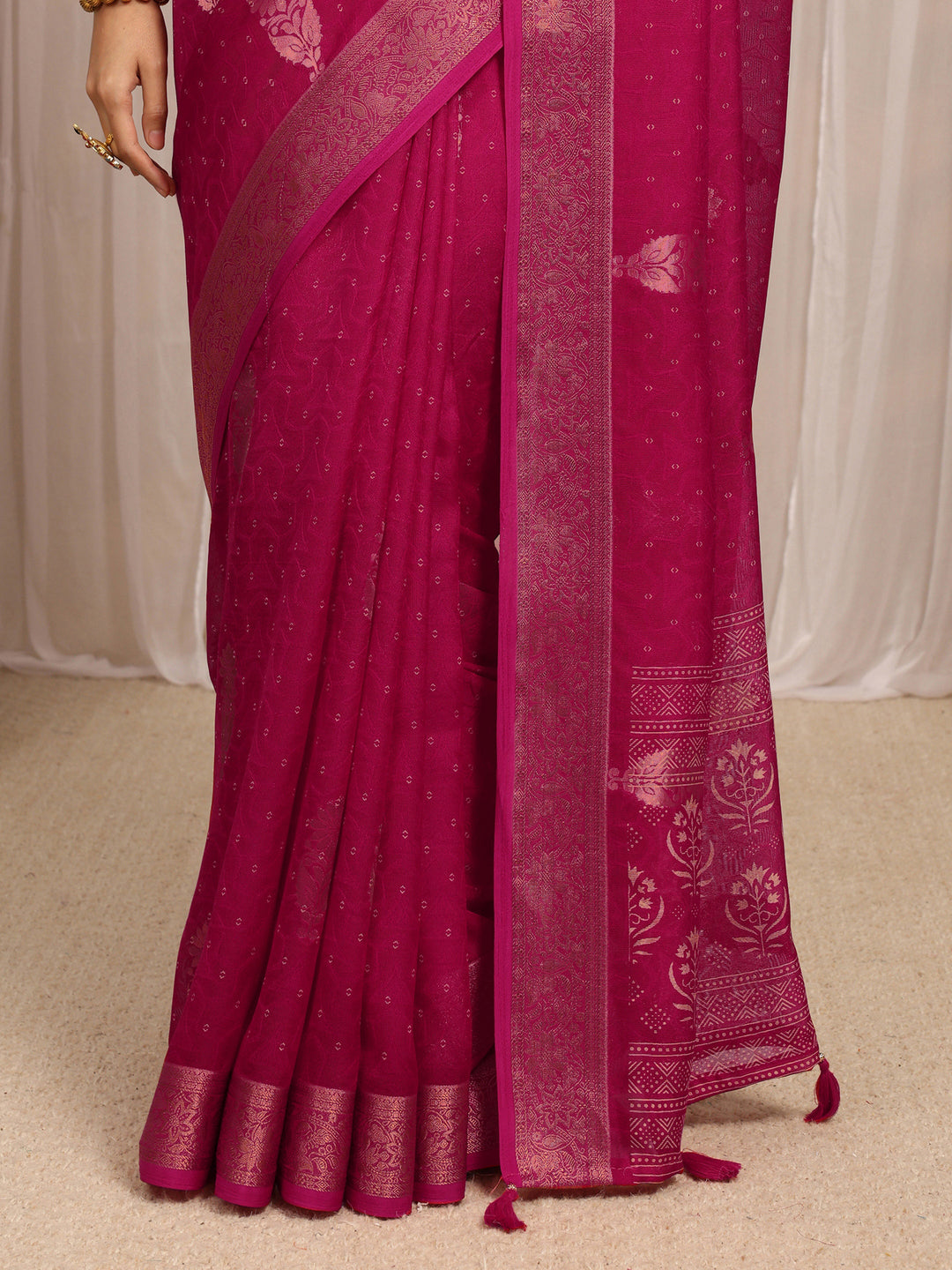  Pink Floral Woven Design Silk Blend Saree With Unstitched Blouse Piece 