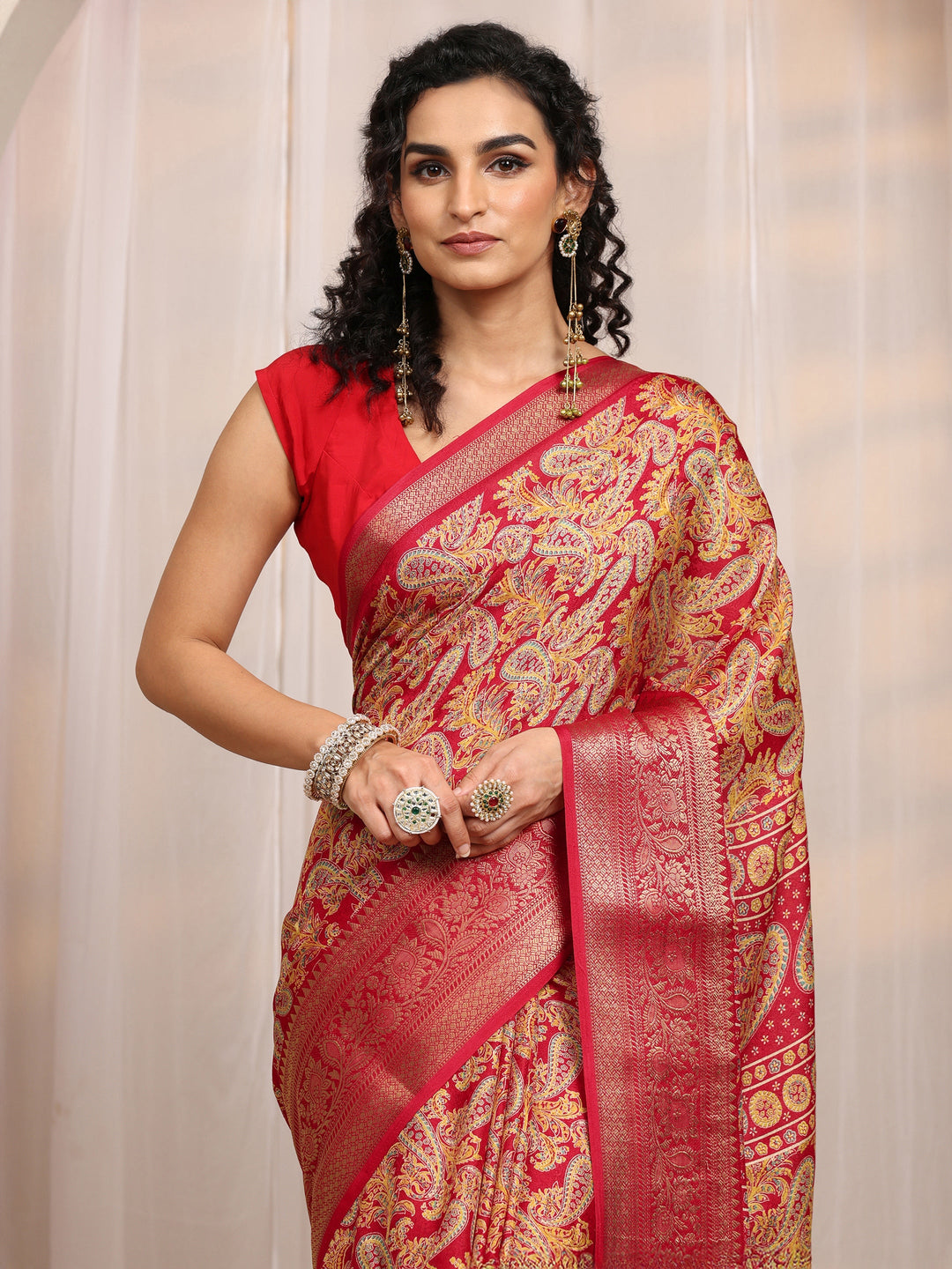  Red Paisley Printed Silk Blend Saree 
With Unstitched Blouse Piece 