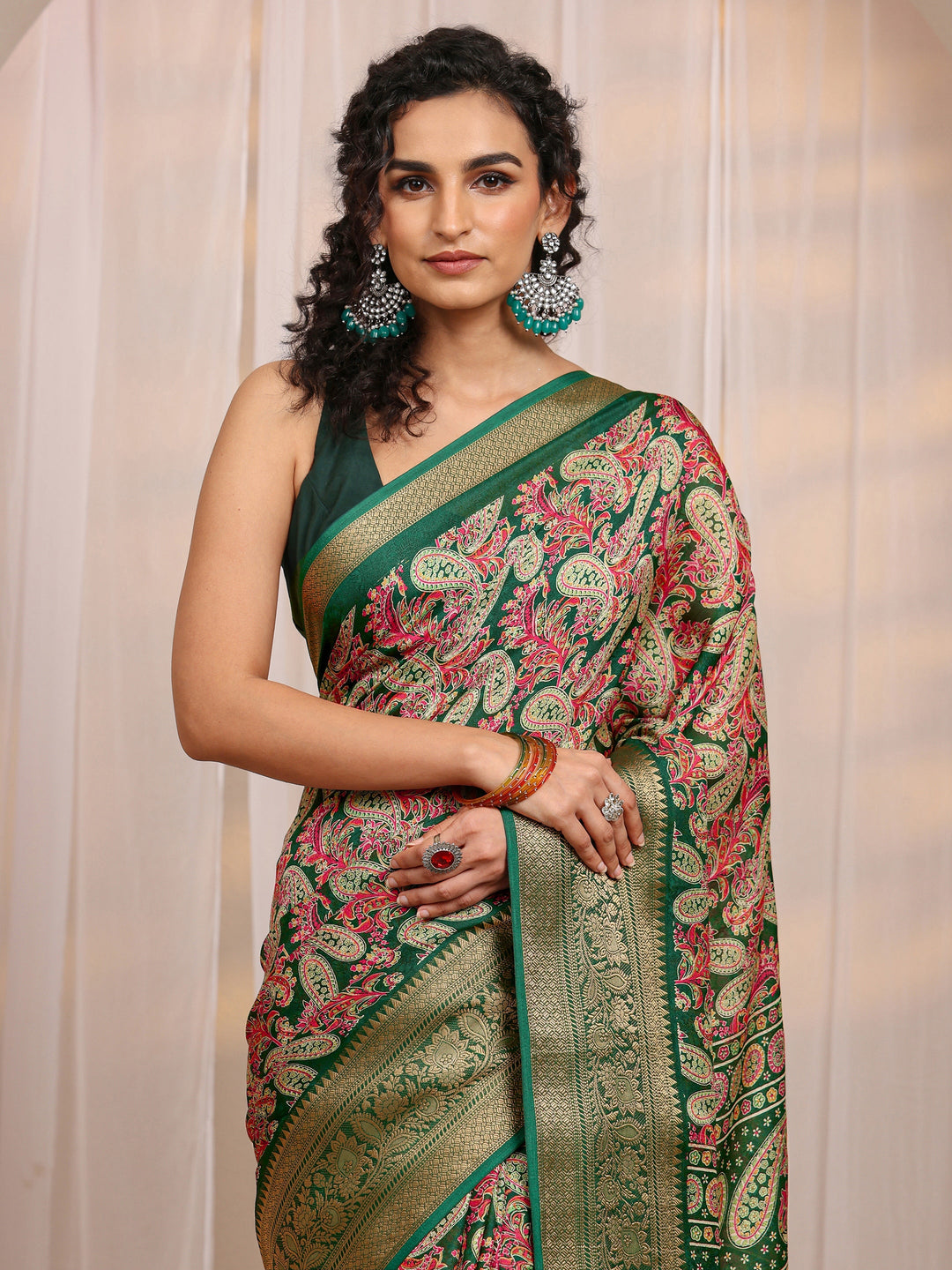  Green Paisley Printed Silk Blend Saree 
With Unstitched Blouse Piece 