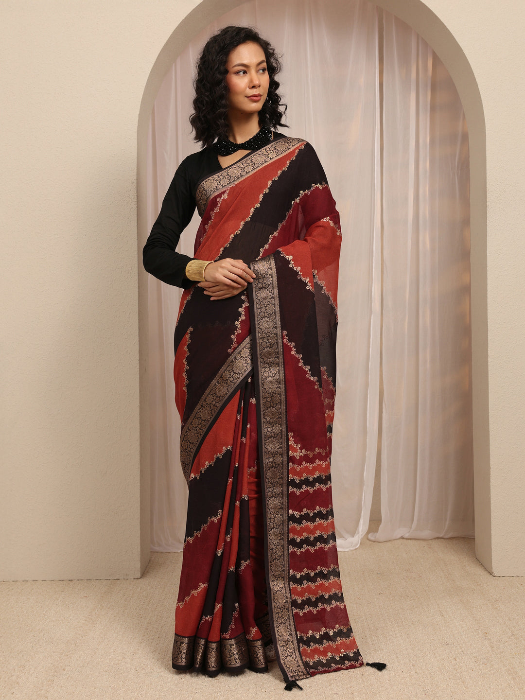  Multi Floral Woven Design Silk Blend Saree With Unstitched Blouse Piece 