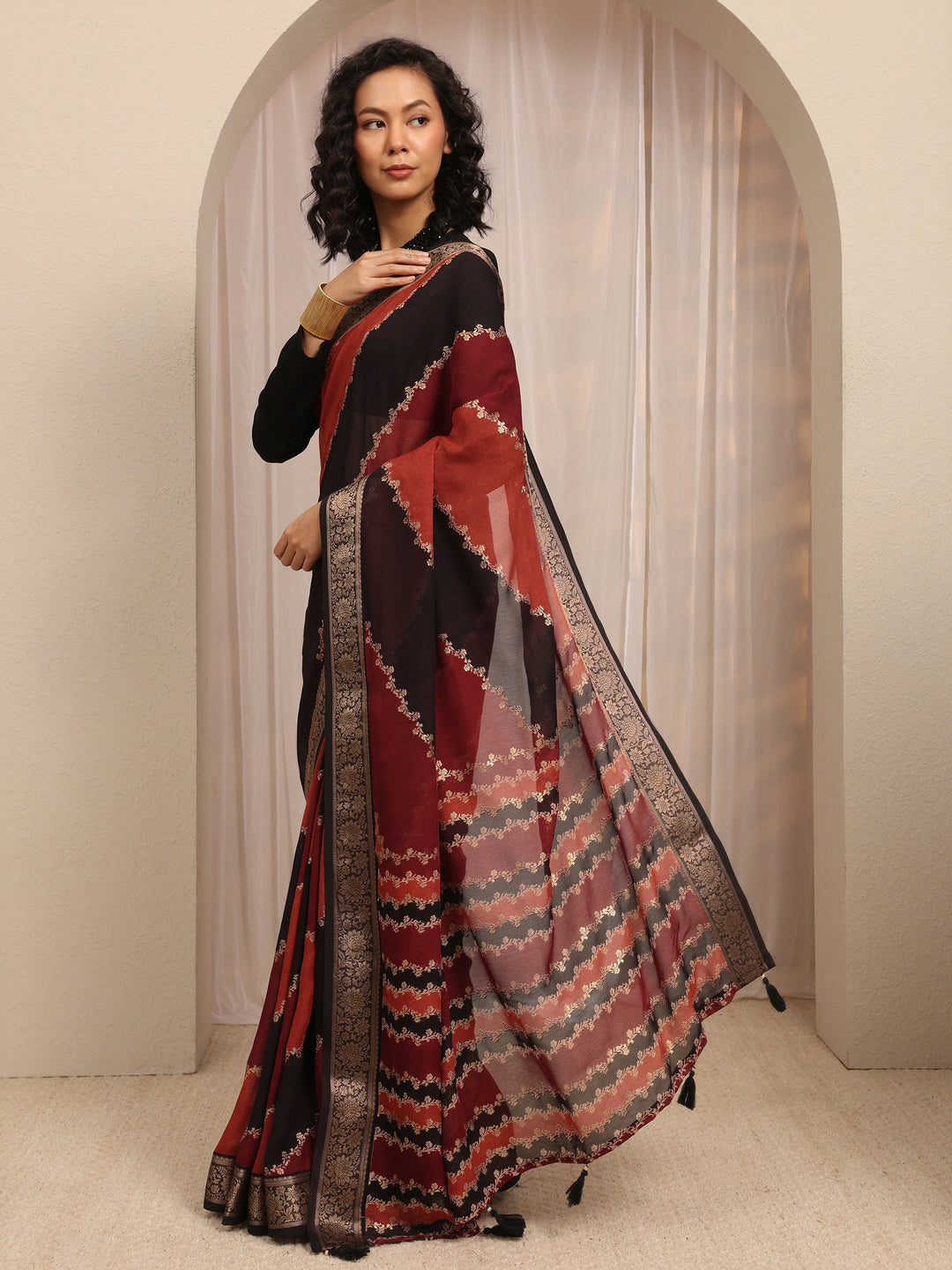  Multi Floral Woven Design Silk Blend Saree With Unstitched Blouse Piece 