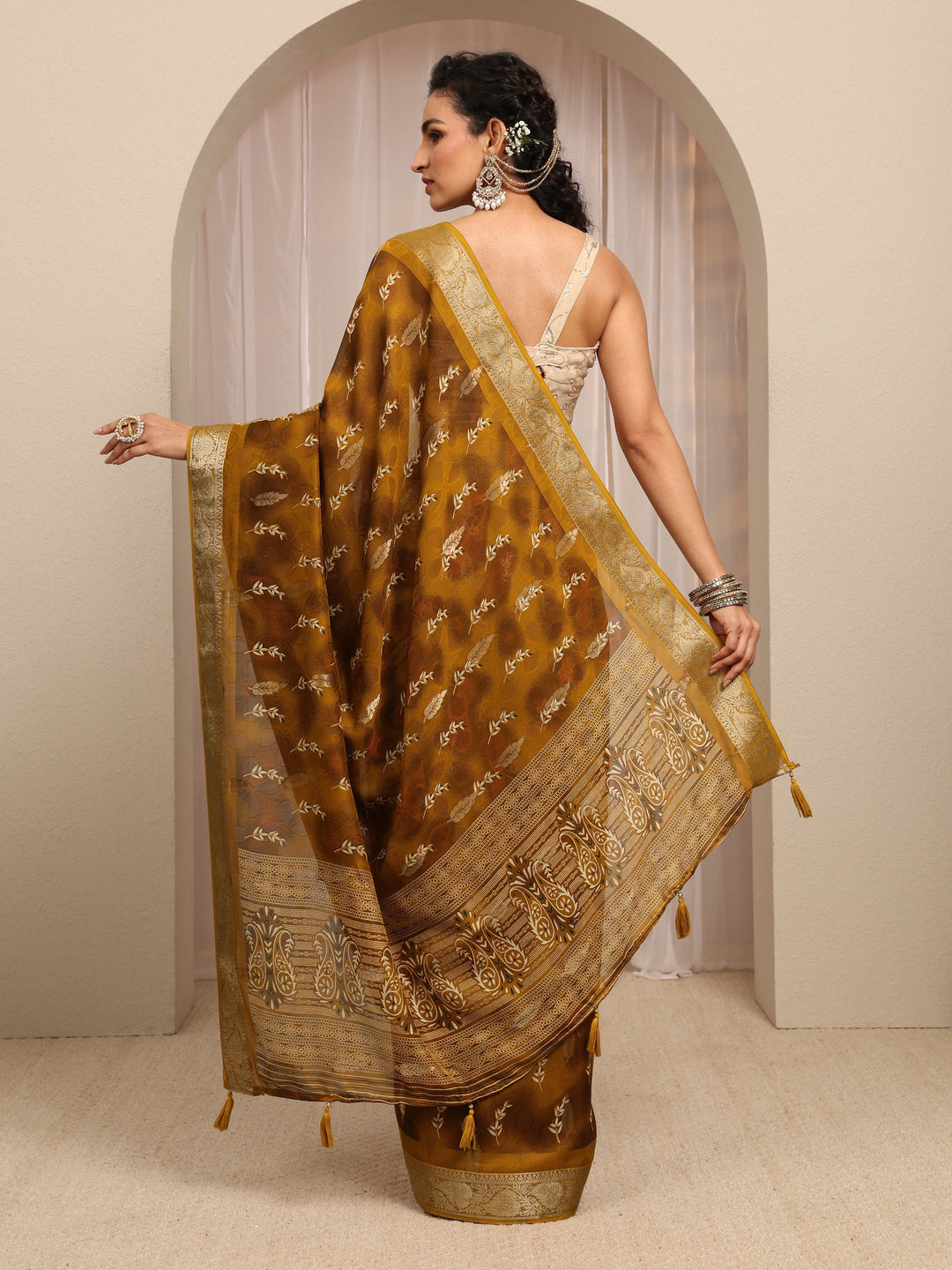  Mustard Floral Printed Silk Blend Saree With Unstitched Blouse Piece 
