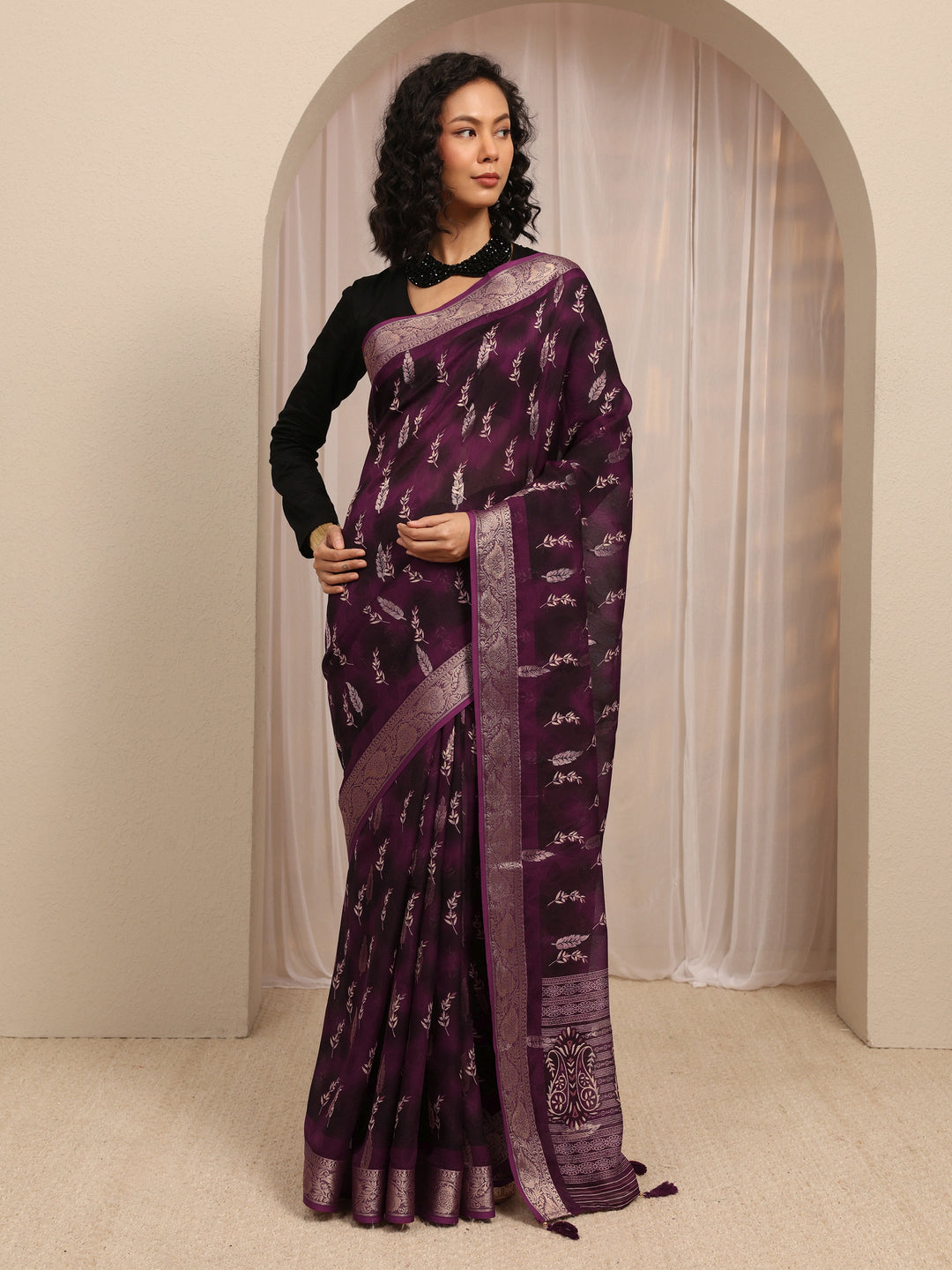  Burgundy Floral Printed Silk Blend Saree With Unstitched Blouse Piece 