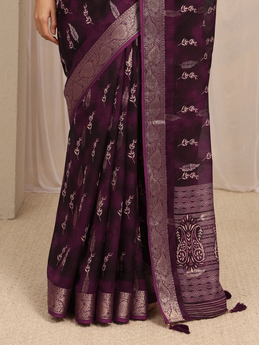  Burgundy Floral Printed Silk Blend Saree With Unstitched Blouse Piece 