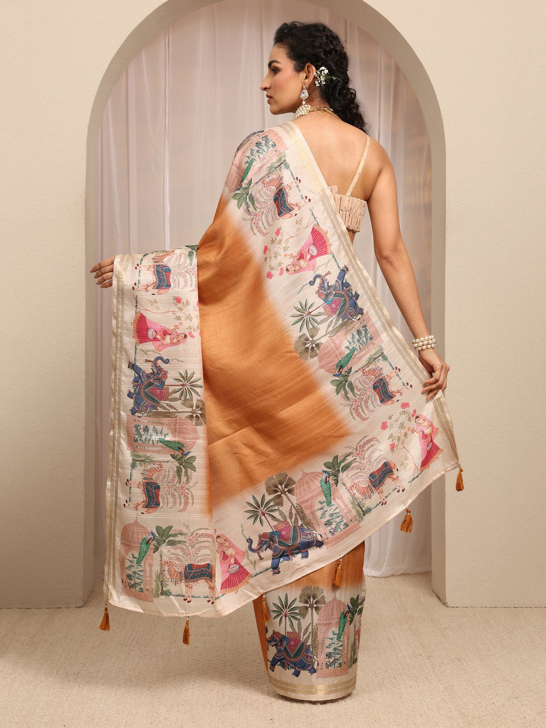  Mustard Printed Silk Blend Saree With Unstitched Blouse Piece 