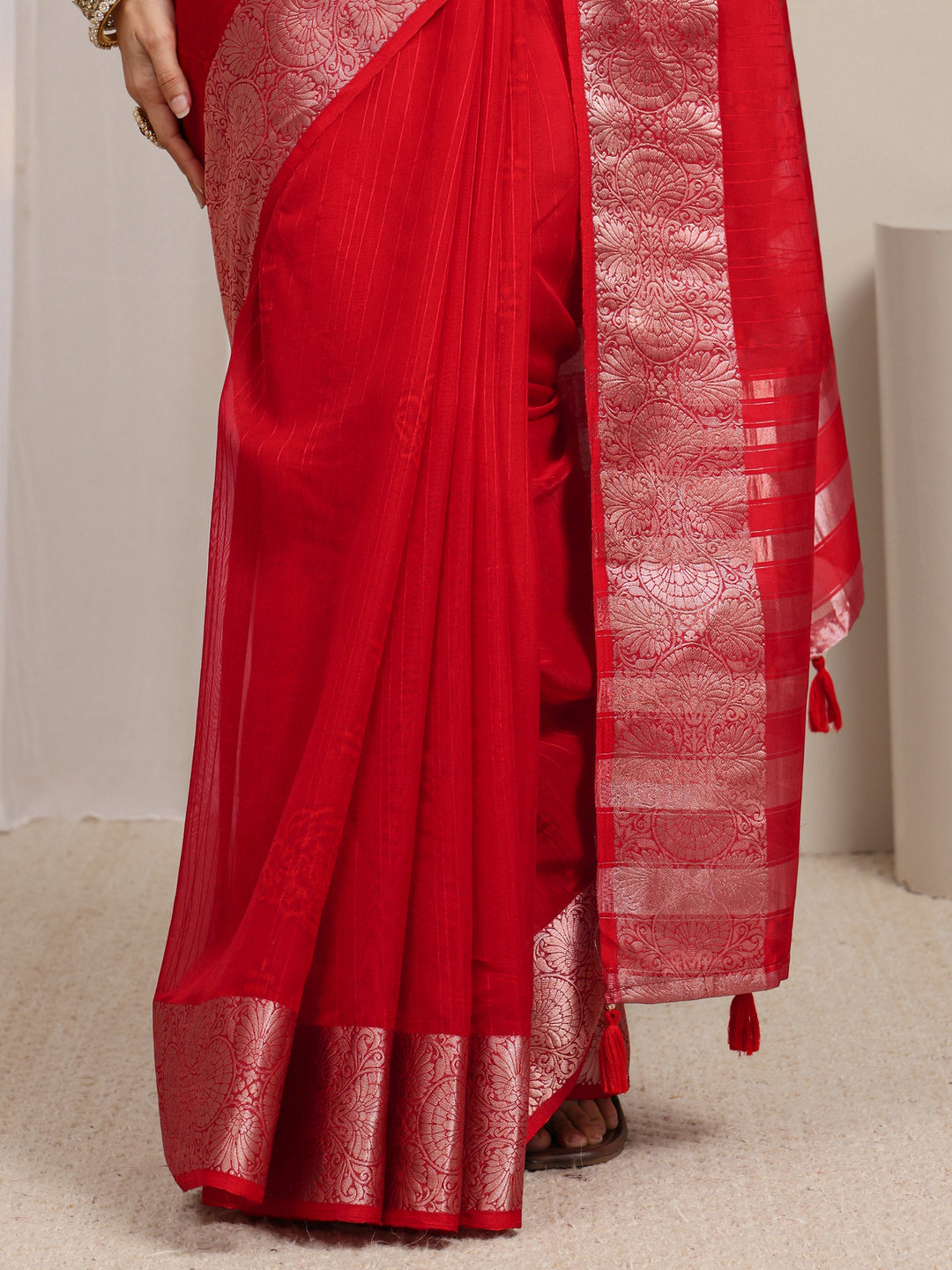  Red Floral Woven Design Silk Blend Saree 
With Unstitched Blouse Piece 