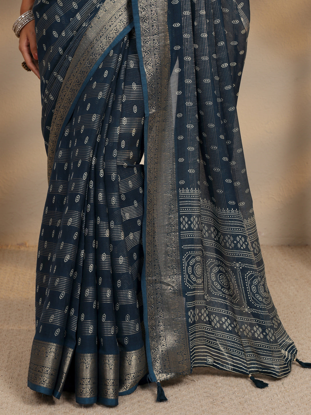  Navy Blue Woven Design Silk Blend Saree With Unstitched Blouse Piece 