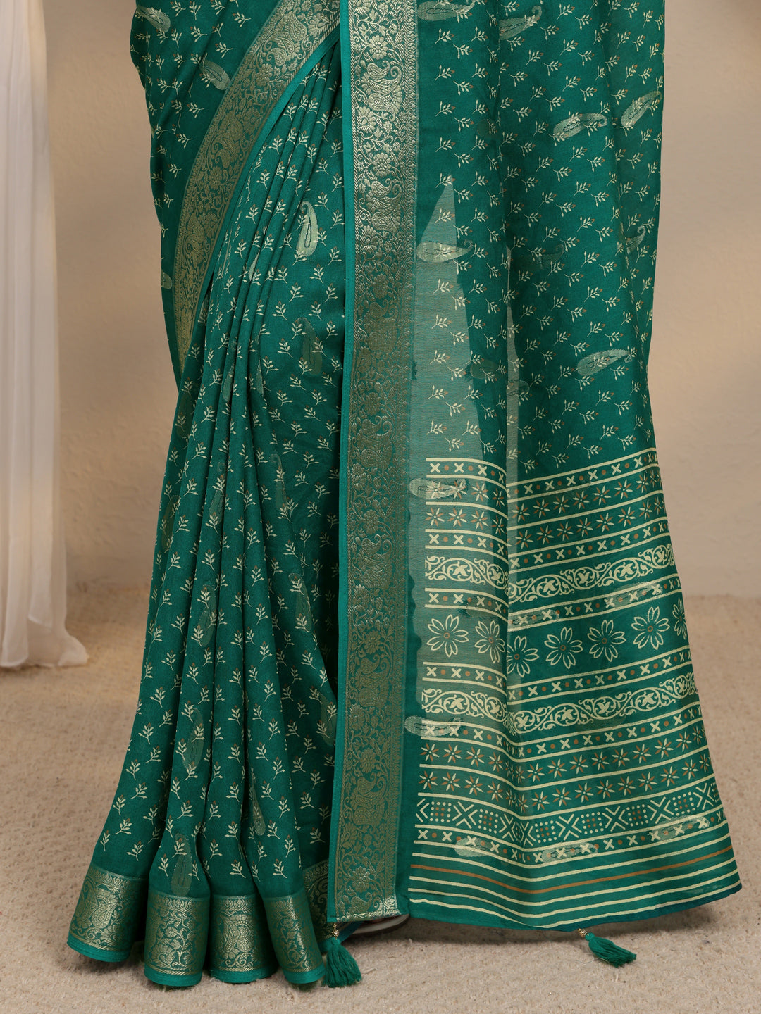  Green Woven Design Paisley Silk Blend Saree With Unstitched Blouse Piece 