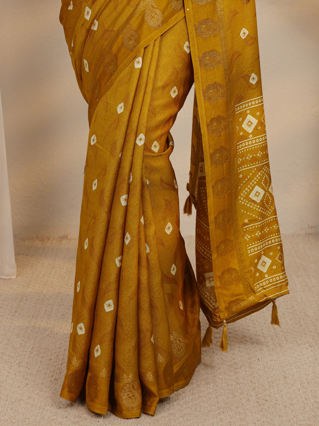  Mustard Bandhani Printed Silk Blend Saree With Unstitched Blouse Piece 
