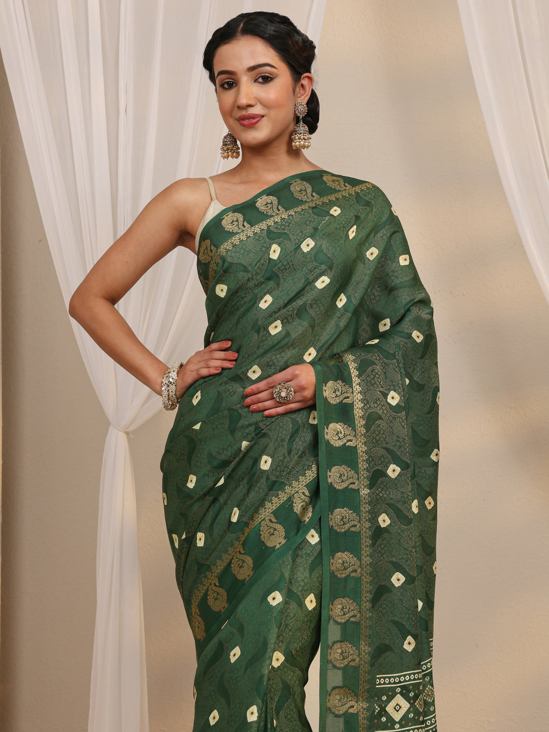  Green Bandhani Printed Silk Blend Saree With Unstitched Blouse Piece 