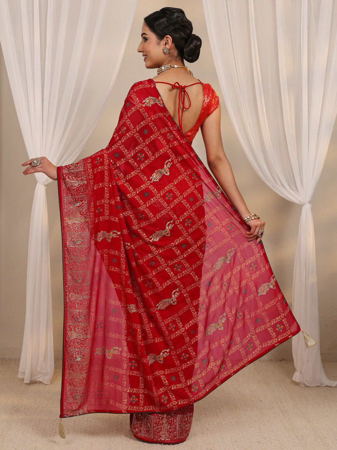  Red Ethnic Printed Silk Blend Saree With Unstitched Blouse Piece 