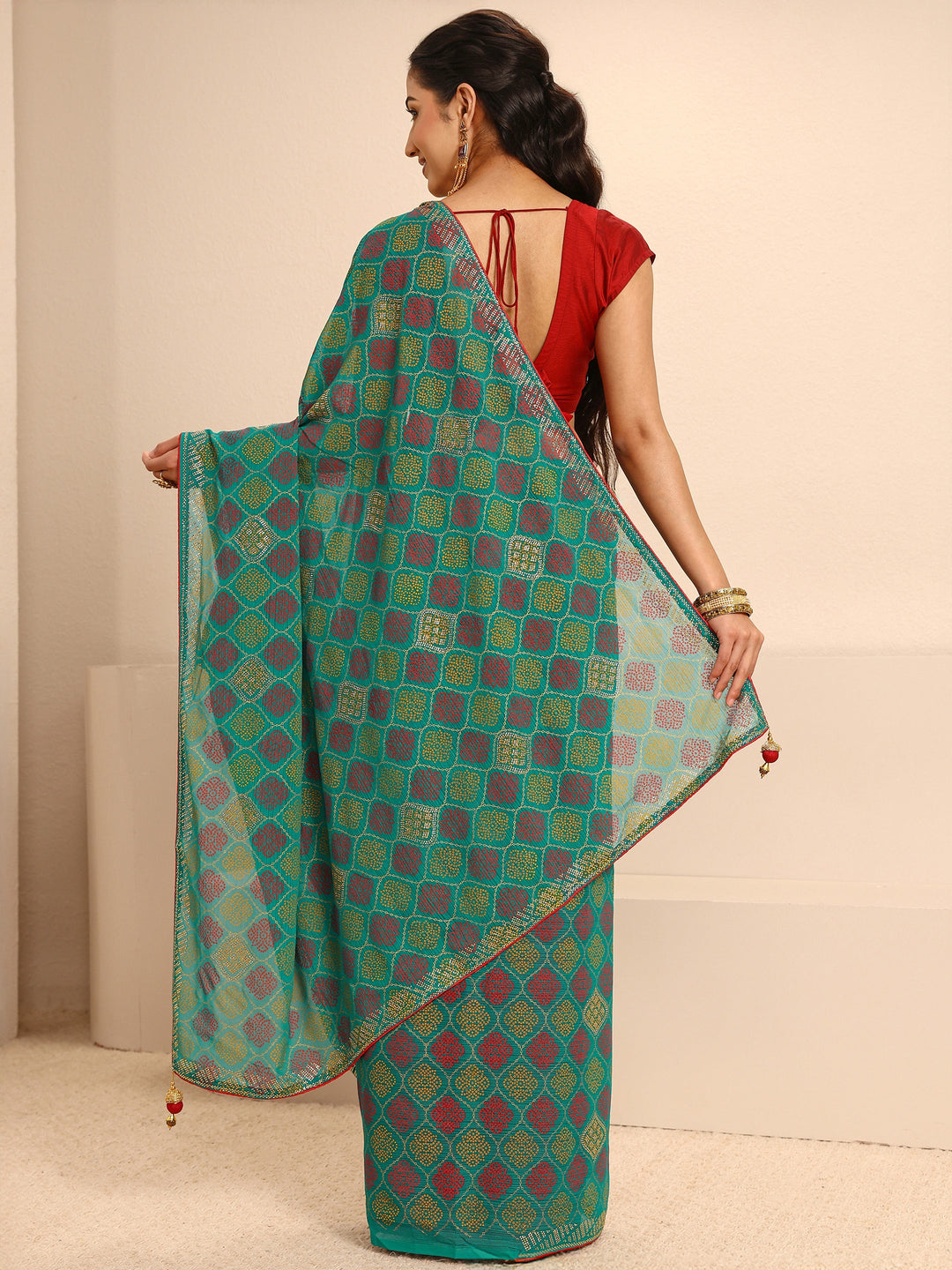  Green Bandhani Printed Silk Blend Saree With Unstitched Blouse Piece 