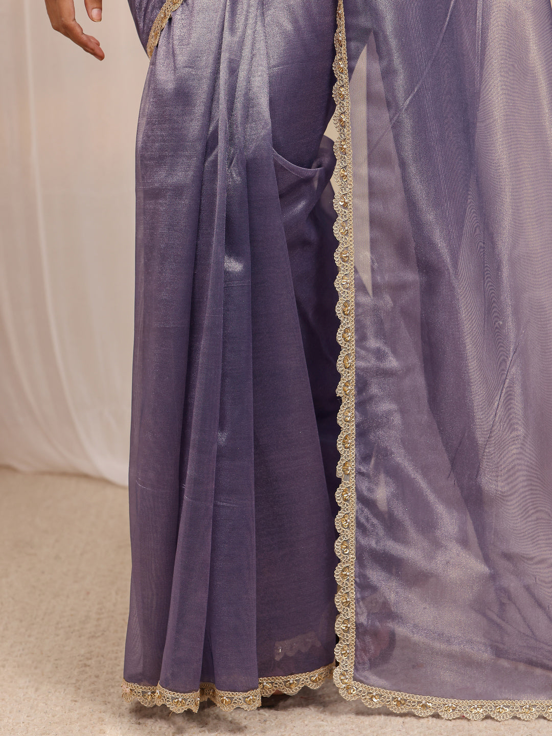  Purple Embellished Sheen Net Saree 
With Unstitched Blouse Piece 