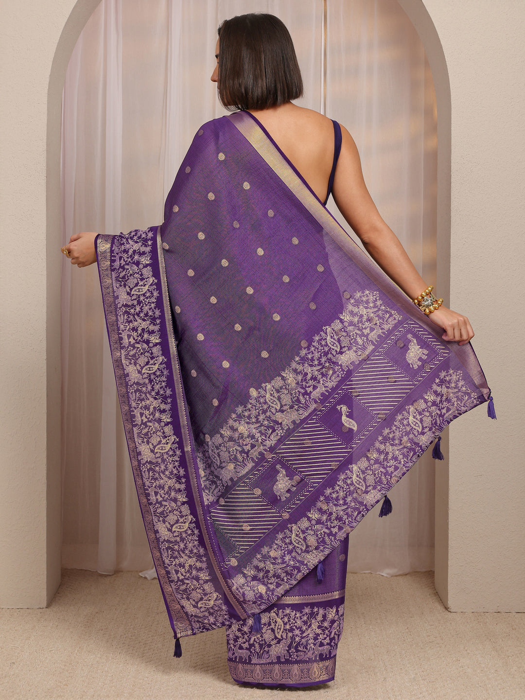  Purple Woven Design Silk Blend Saree 
With Unstitched Blouse Piece 