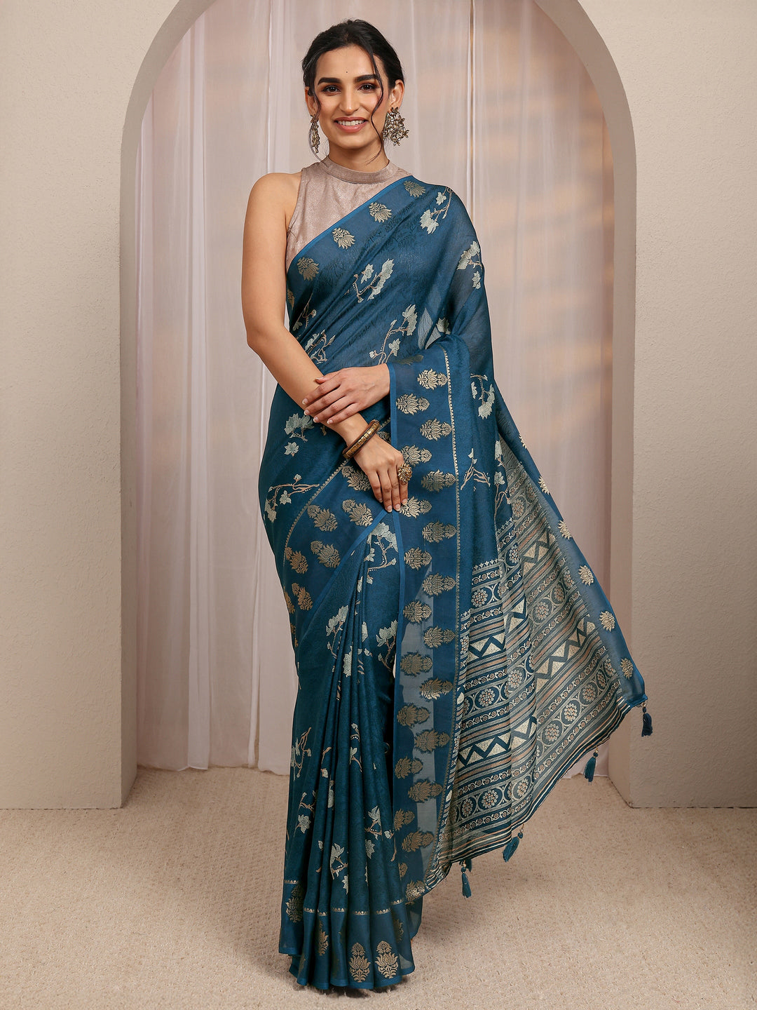  Navy Blue Floral Printed Silk Blend Saree With Unstitched Blouse Piece 