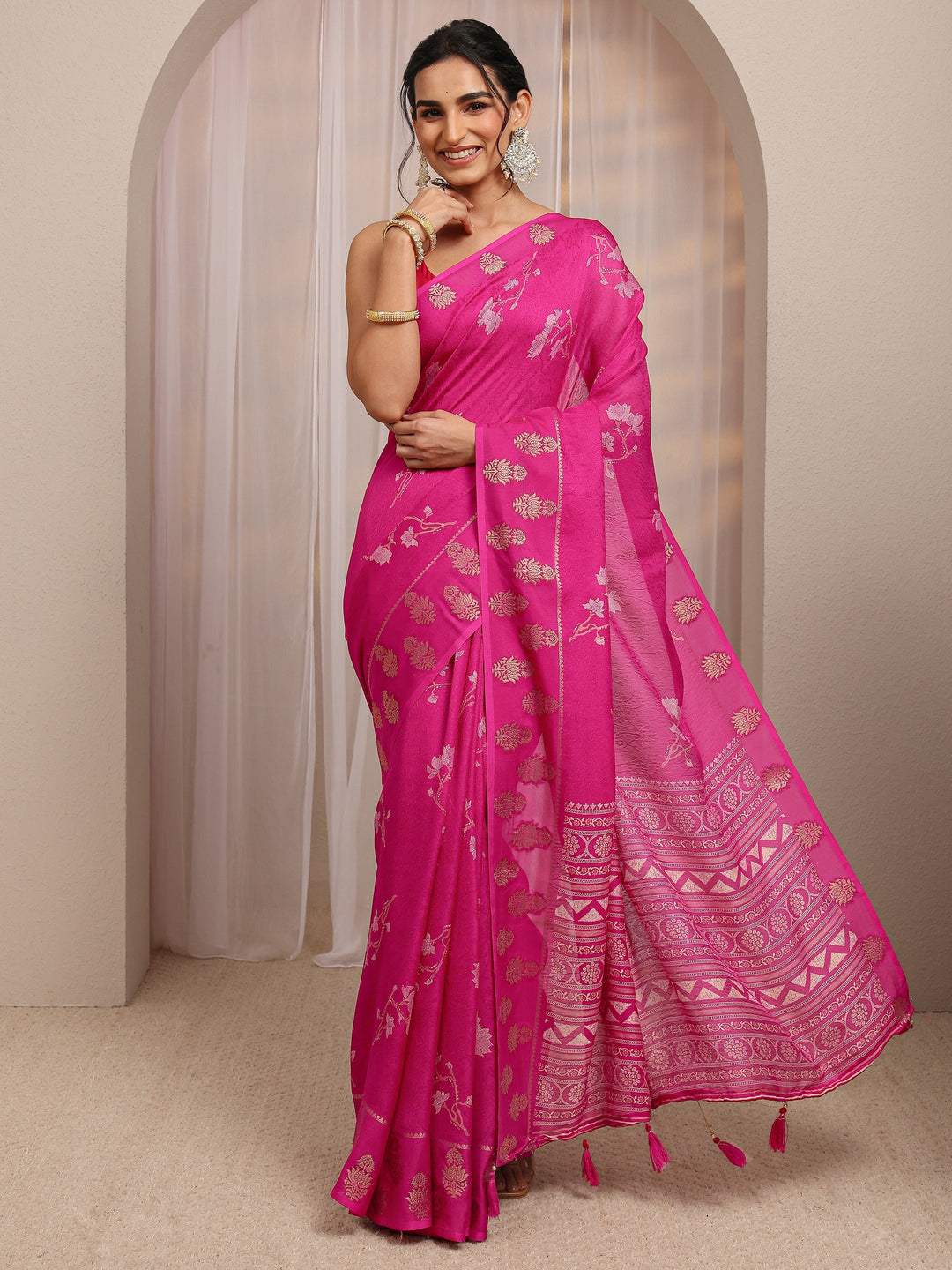  Pink Floral Printed Silk Blend Saree With Unstitched Blouse Piece 