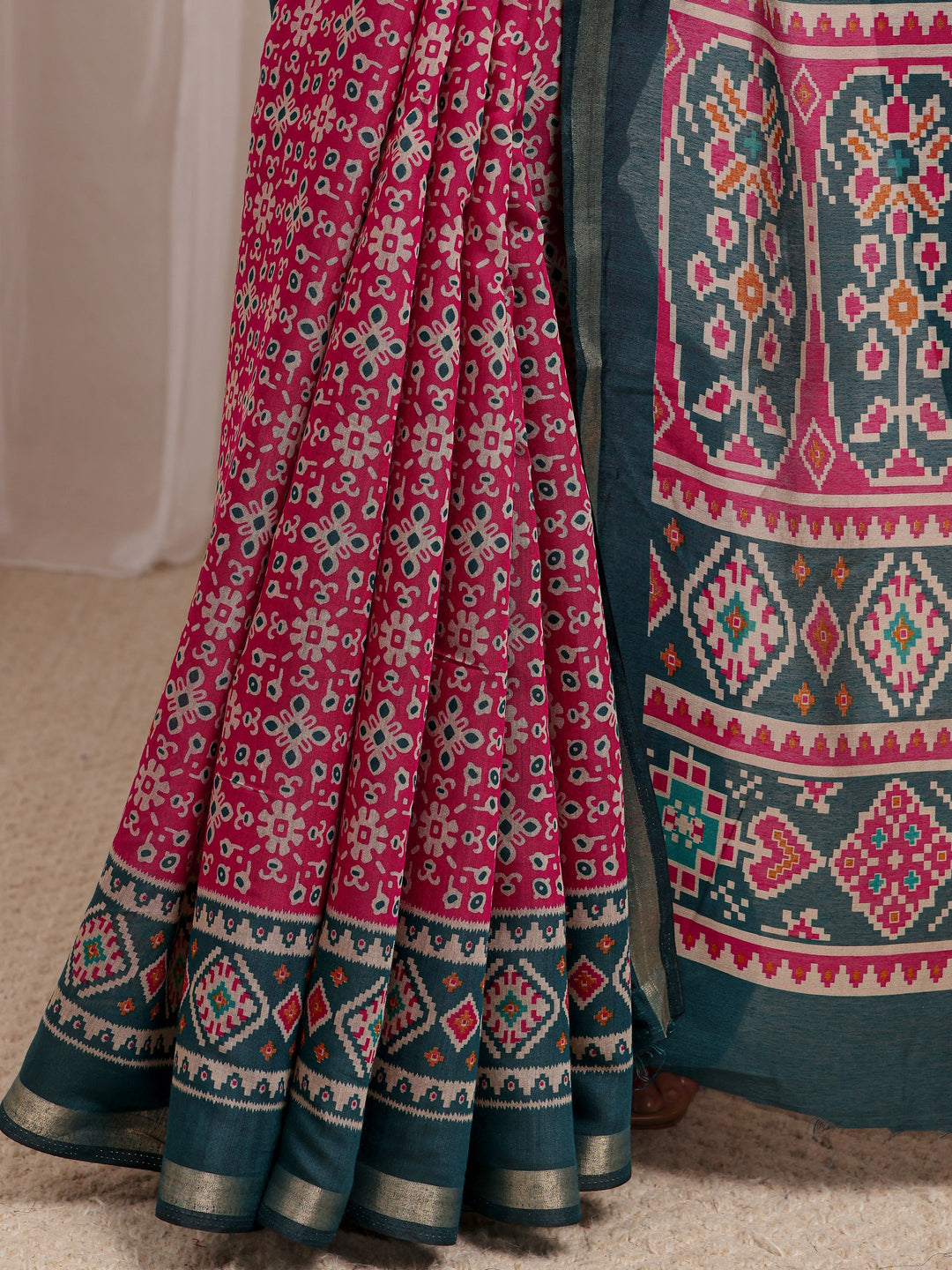  Pink Ethnic Printed Silk Blend Saree With Unstitched Blouse Piece 
