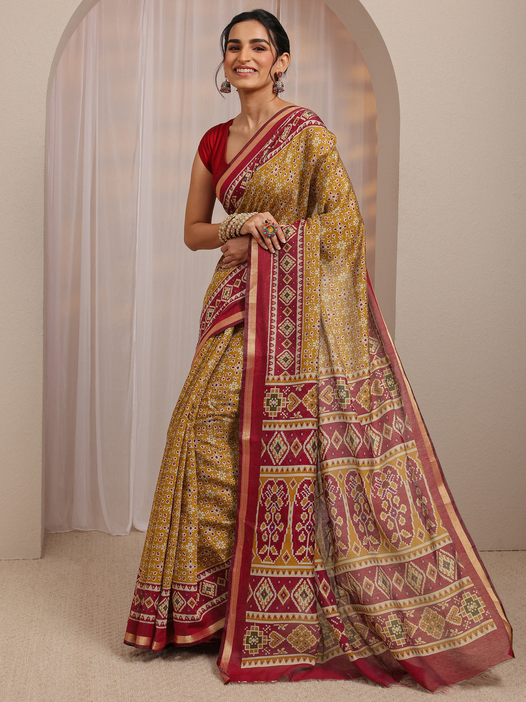  Mustard Ethnic Motif Printed Silk Blend Saree With Unstitched Blouse Piece 