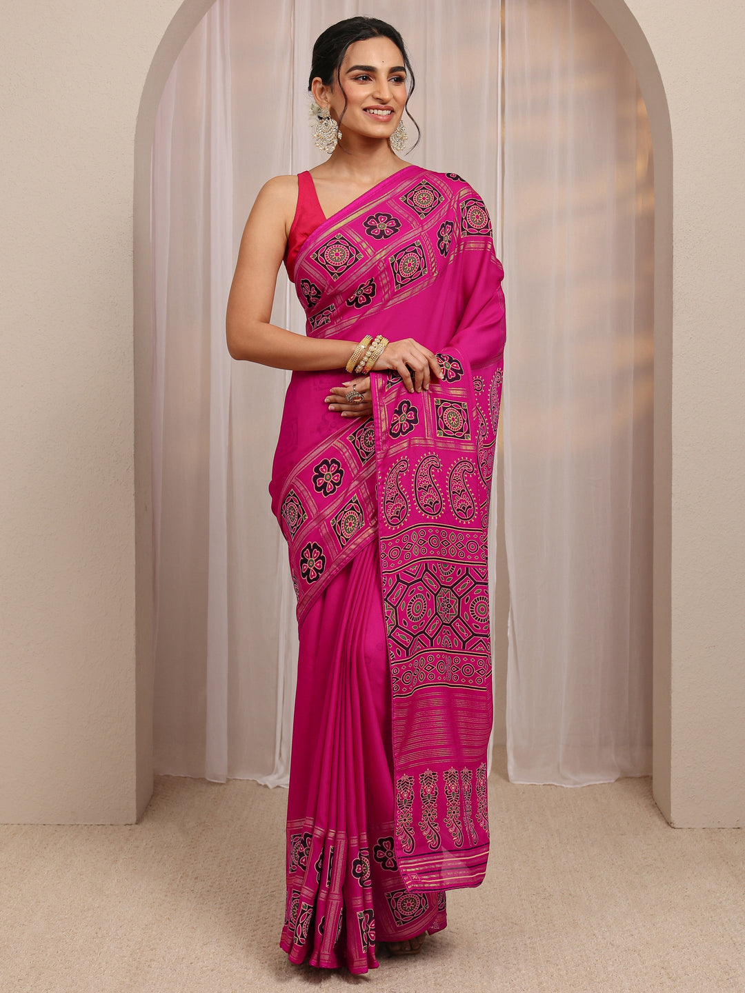  Pink Solid Silk Blend Saree With Unstitched Blouse Piece 