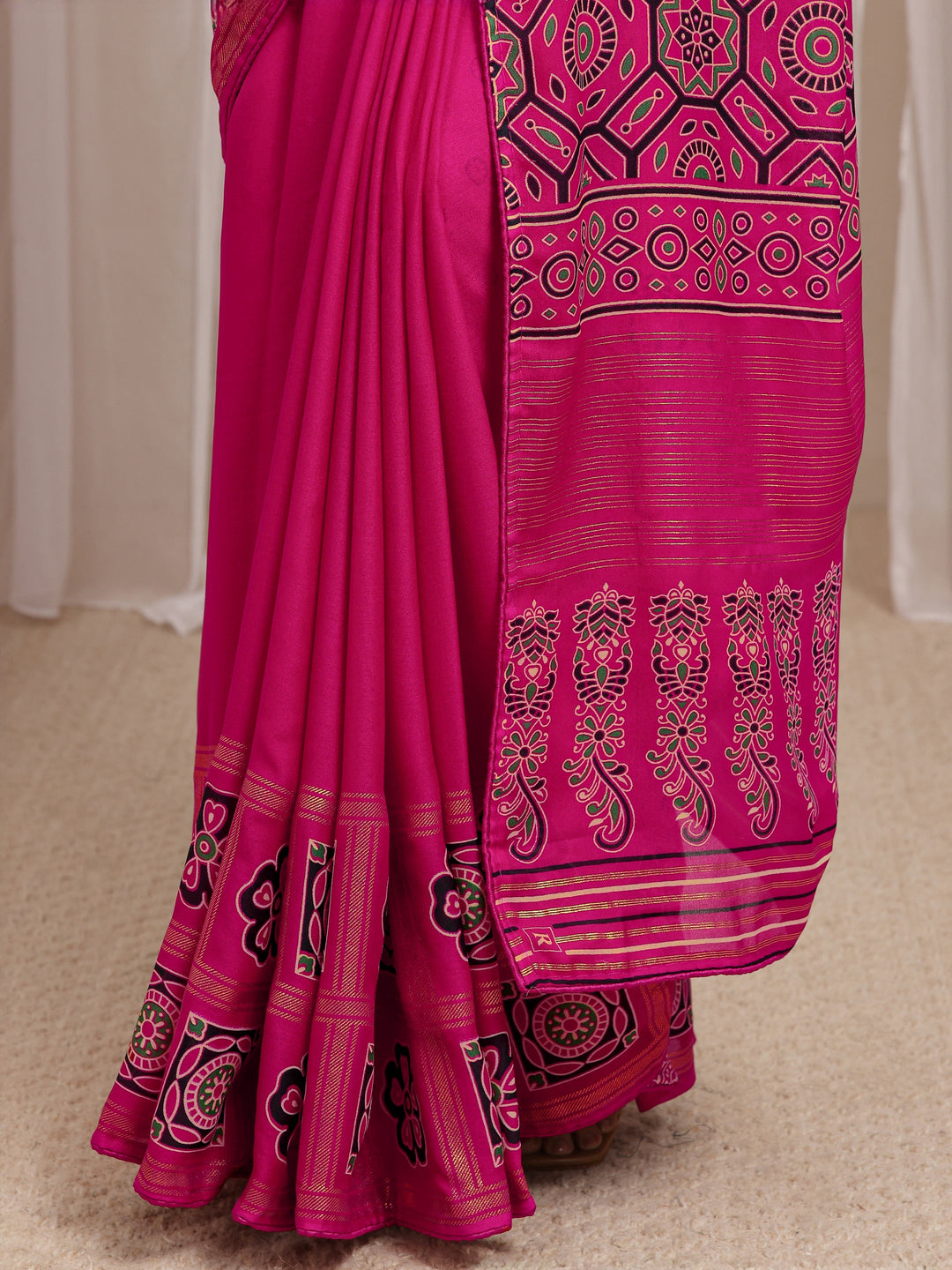  Pink Solid Silk Blend Saree With Unstitched Blouse Piece 