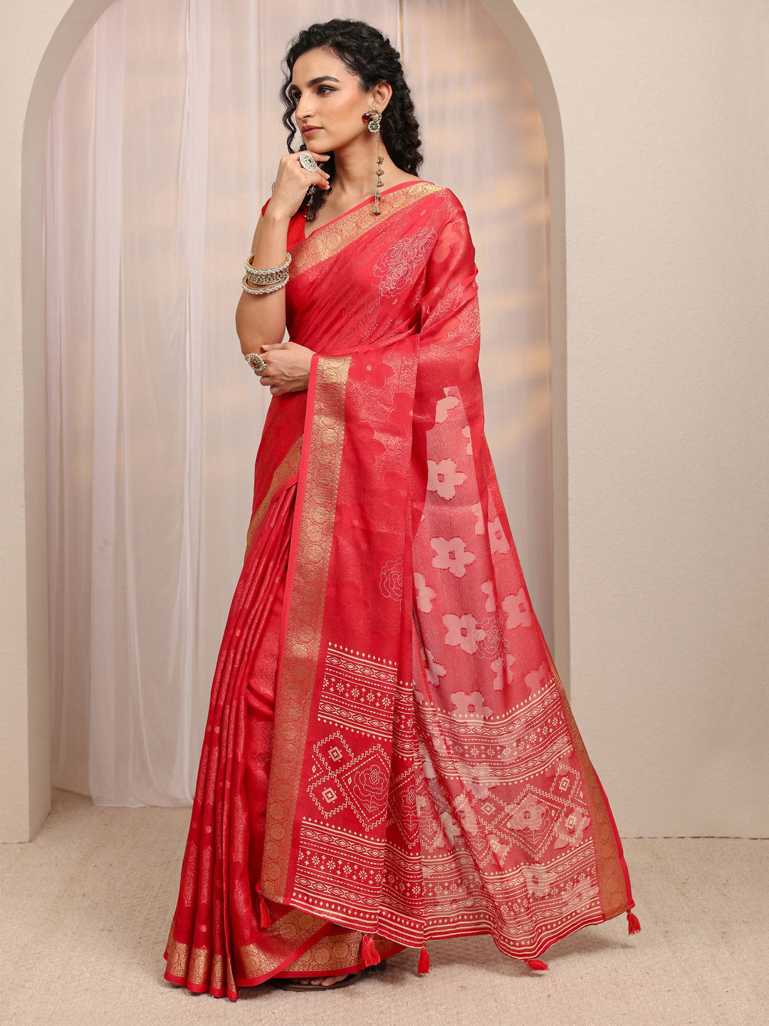  Red Floral Woven Design Silk Blend Saree 
With Unstitched Blouse Piece 