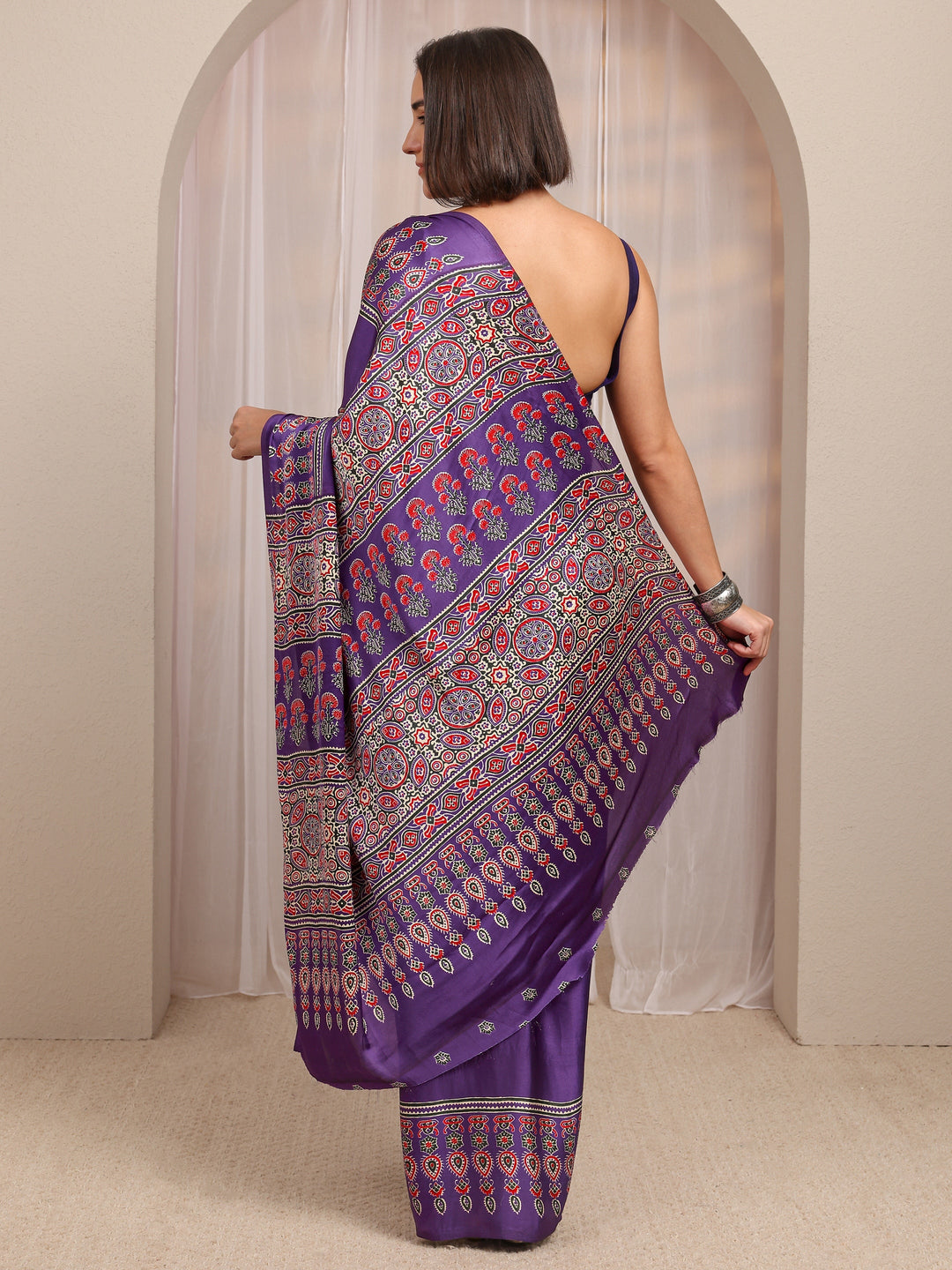  Purple Ethnic Motifs Prined Silk Blend Saree With Unstitched Blouse Piece 