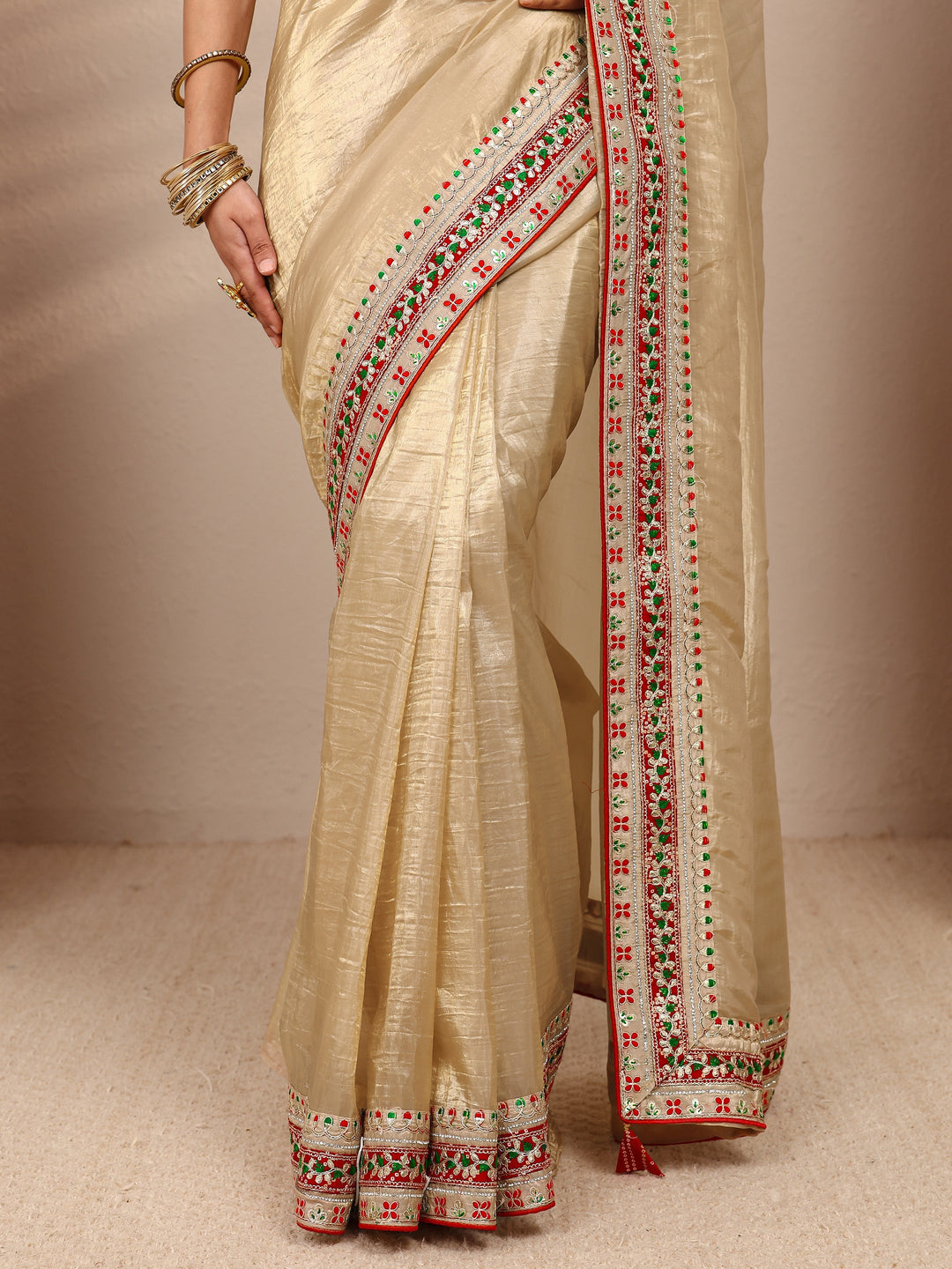  Gold Solid Silk Blend Saree With Unstitched Blouse Piece 