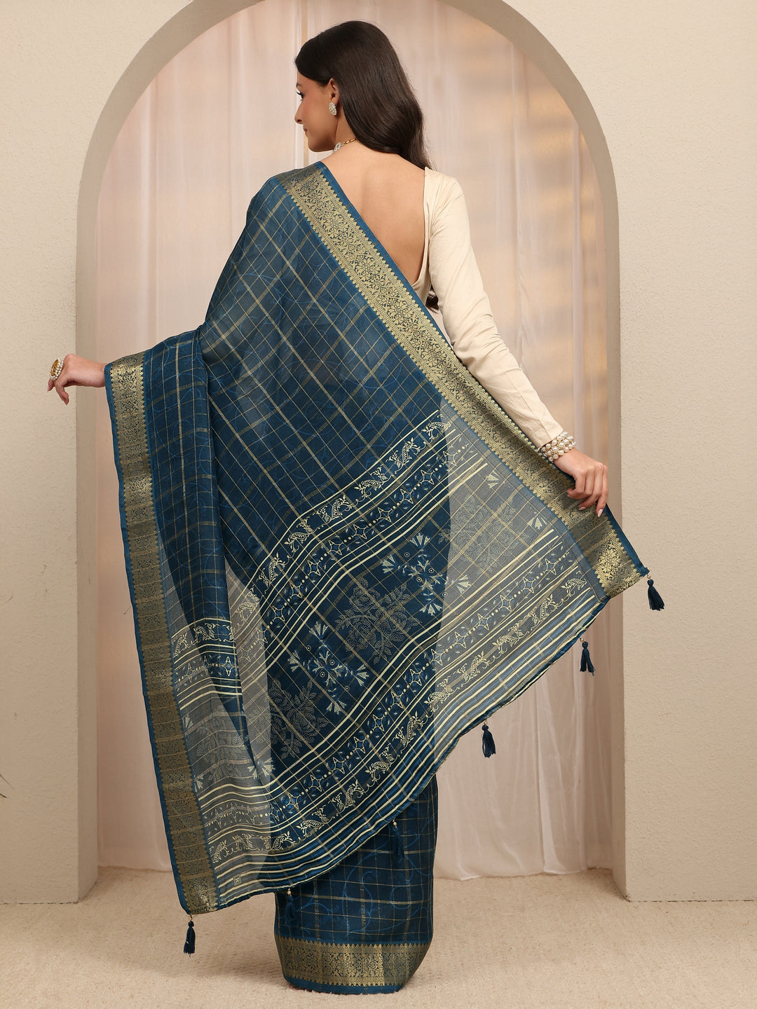  Navy Blue Patola Silk Blend Saree 
With Unstitched Blouse Piece 