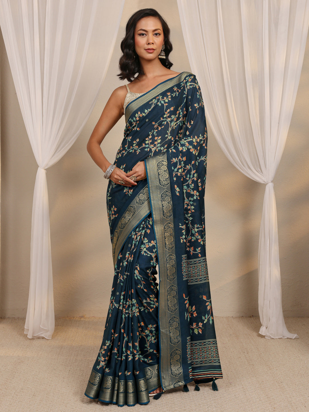  Navy Blue Floral Printed Silk Blend Saree With Unstitched Blouse Piece 