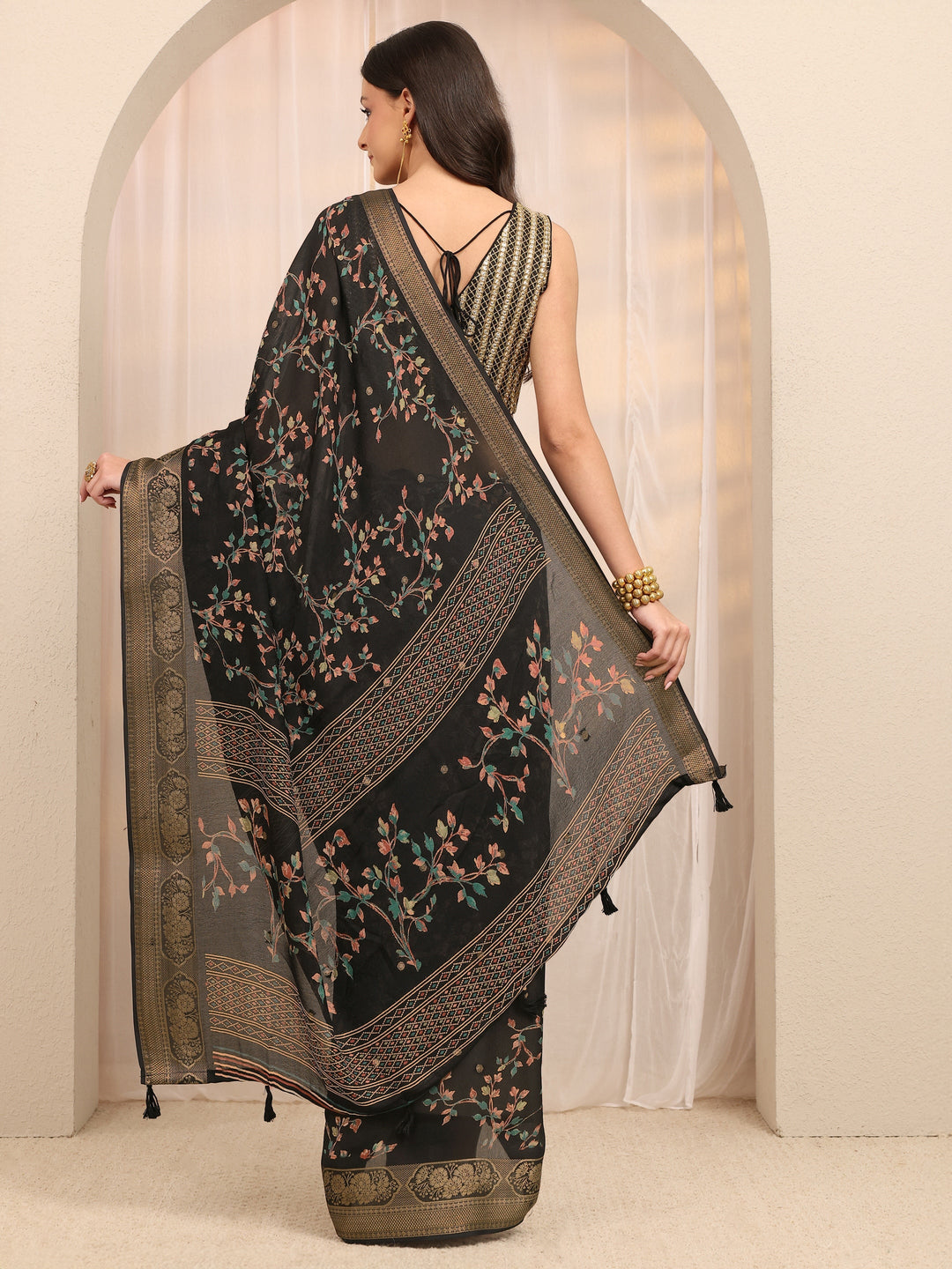  Black Floral Printed Silk Blend Saree 
With Unstitched Blouse Piece 