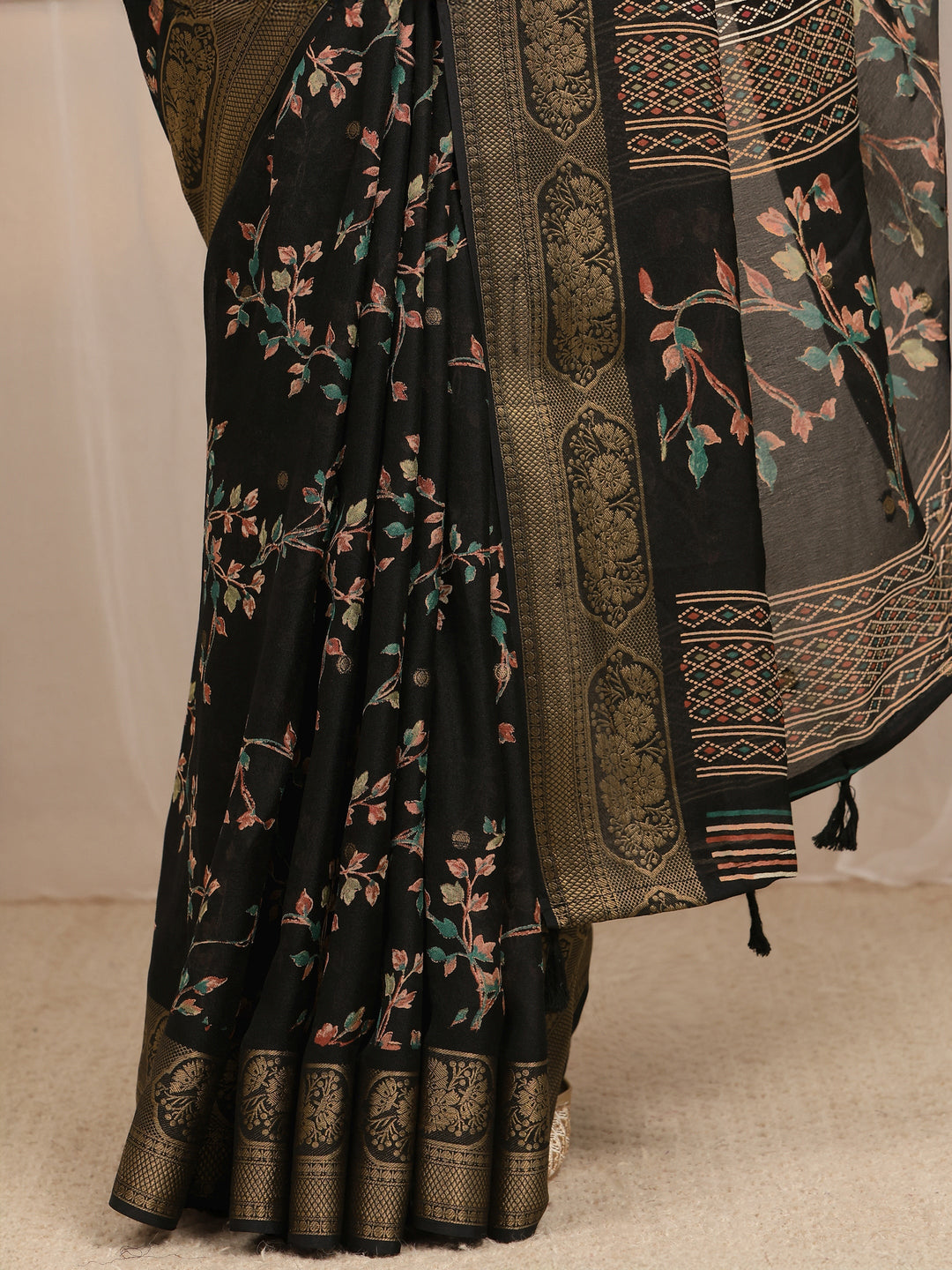  Black Floral Printed Silk Blend Saree 
With Unstitched Blouse Piece 