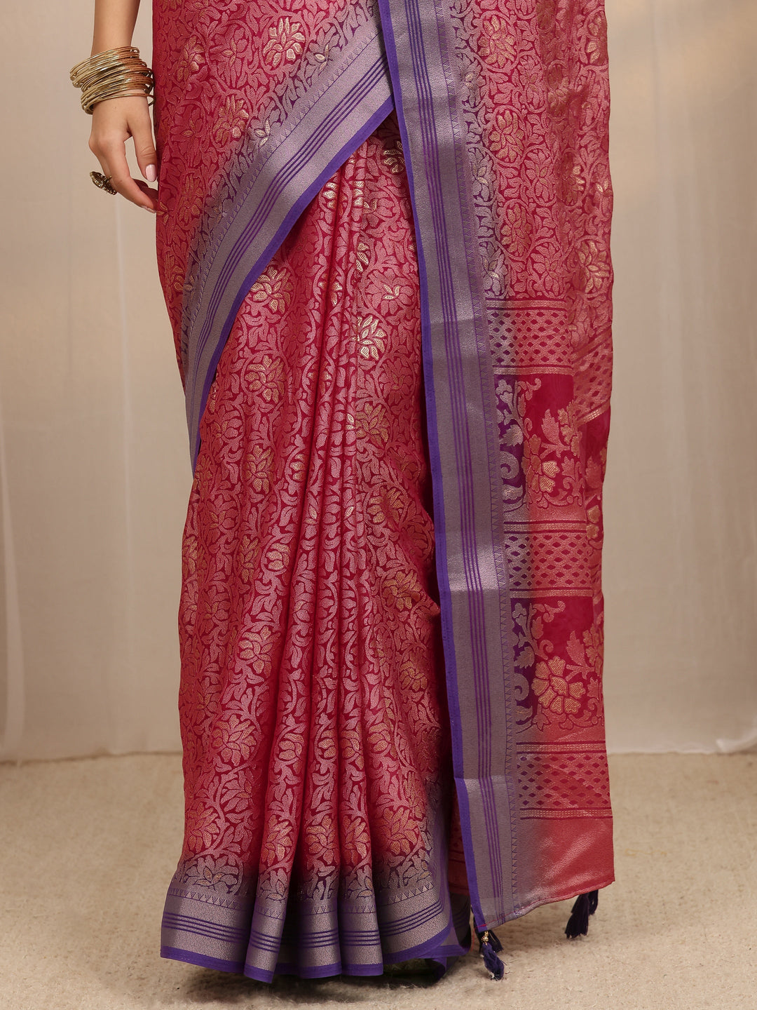  Pink Woven Design Silk Blend Saree 
With Unstitched Blouse Piece 