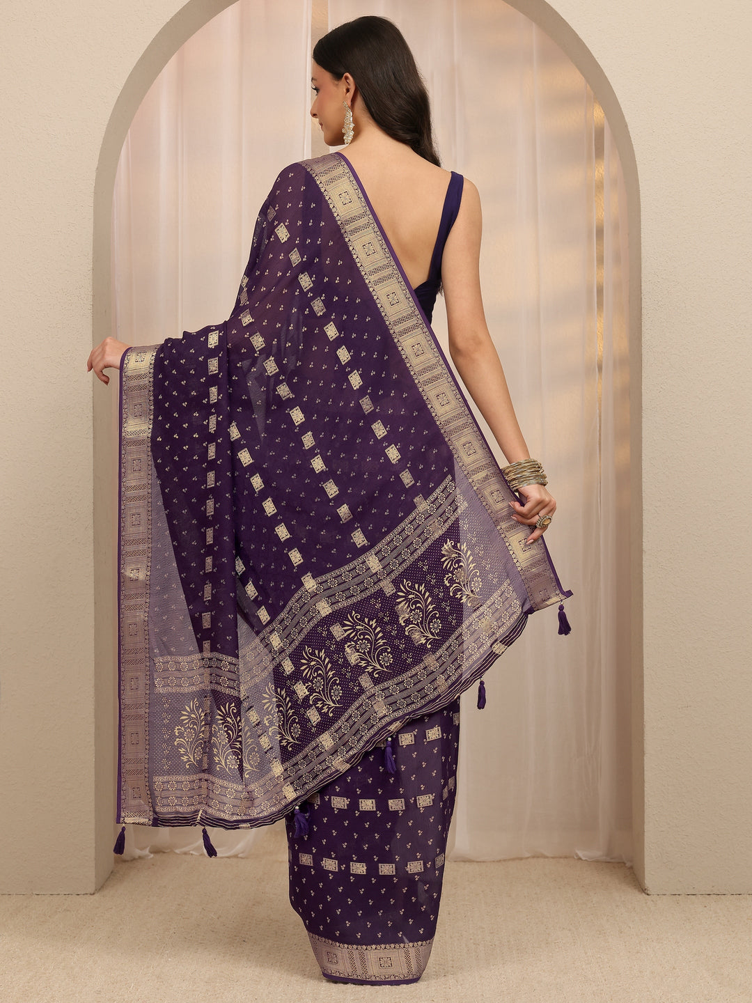  Purple Floral Woven Design Silk Blend Saree 
With Unstitched Blouse Piece 