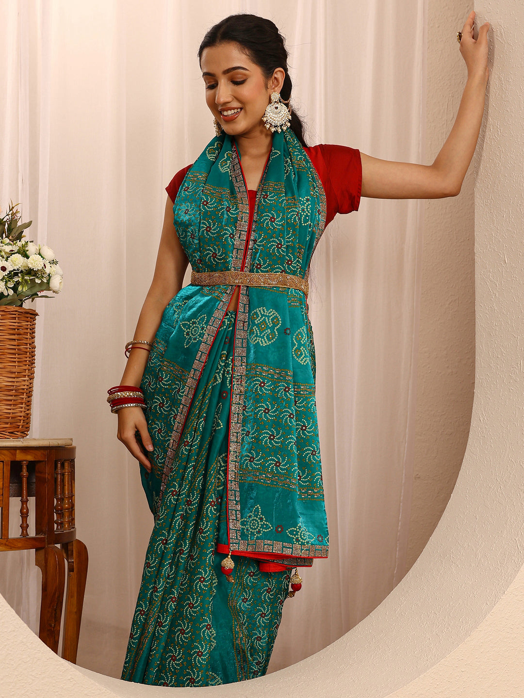 Green Bandhani Printed Silk Blend Saree With Unstitched Blouse Piece