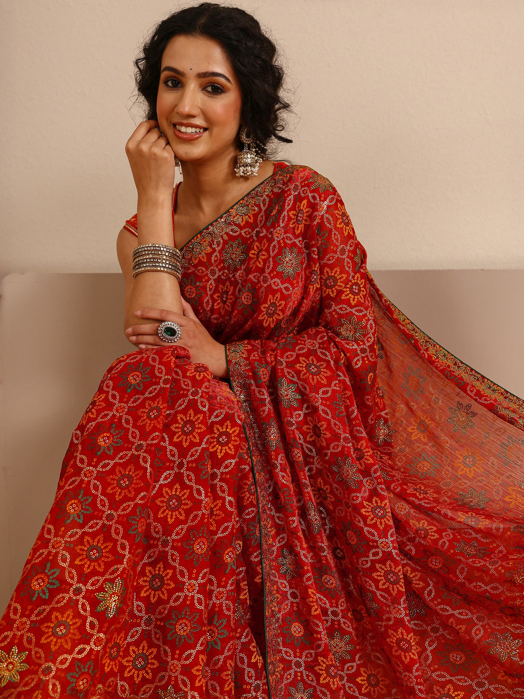 Red Bandhani Printed Silk Blend Saree With Unstitched Blouse Piece