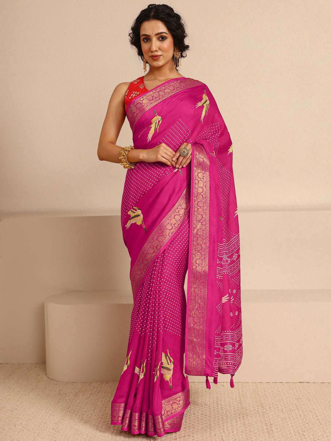  Pink Quirky Printed Silk Blend Saree With Unstitched Blouse Piece 