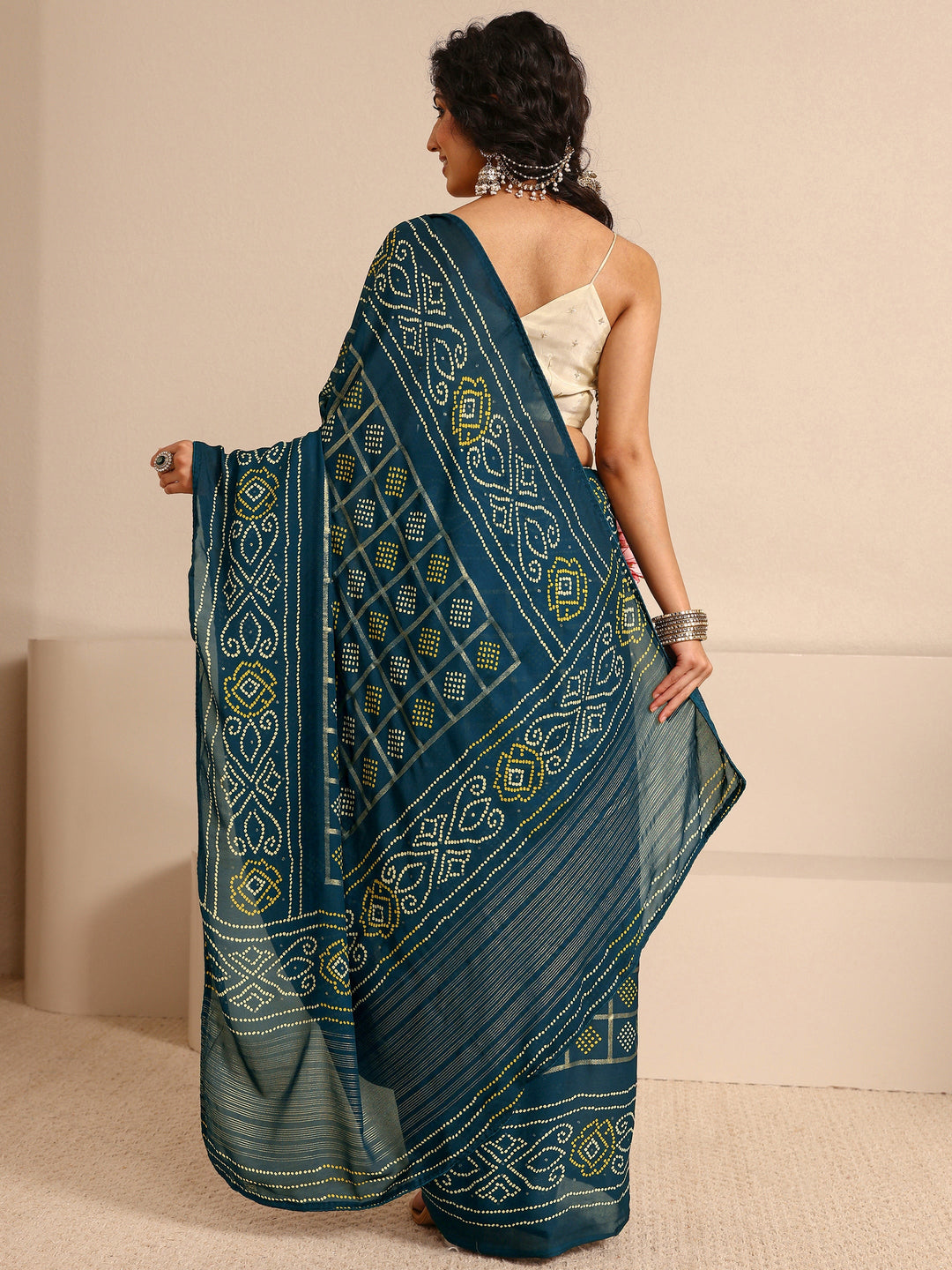  Navy Blue Quirky Printed Silk Blend Saree With Unstitched Blouse Piece 