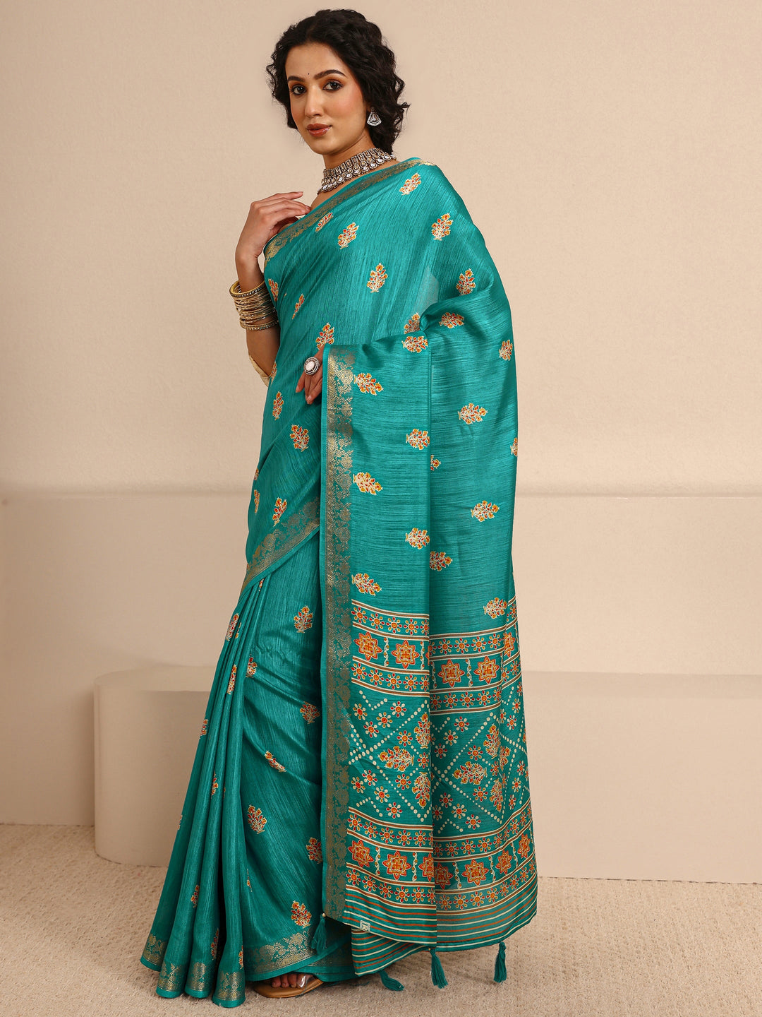  Green Ethnic Motifs Printed Silk Blend Saree With Unstitched Blouse Piece 