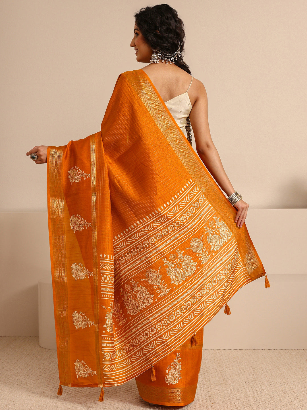  Orange Ethnic Silk Blend Saree With Unstitched Blouse Piece 