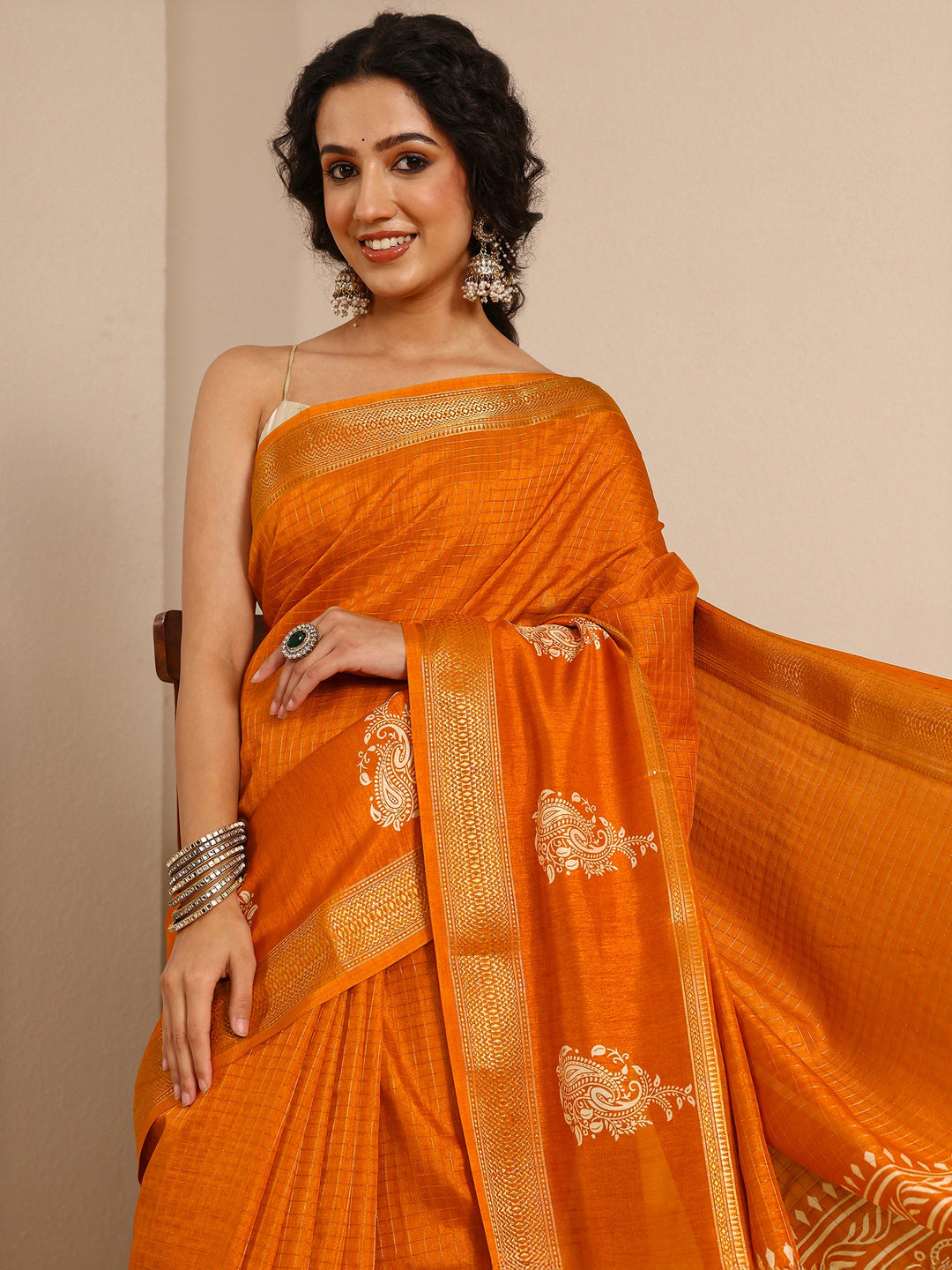 Orange Ethnic Silk Blend Saree With Unstitched Blouse Piece 